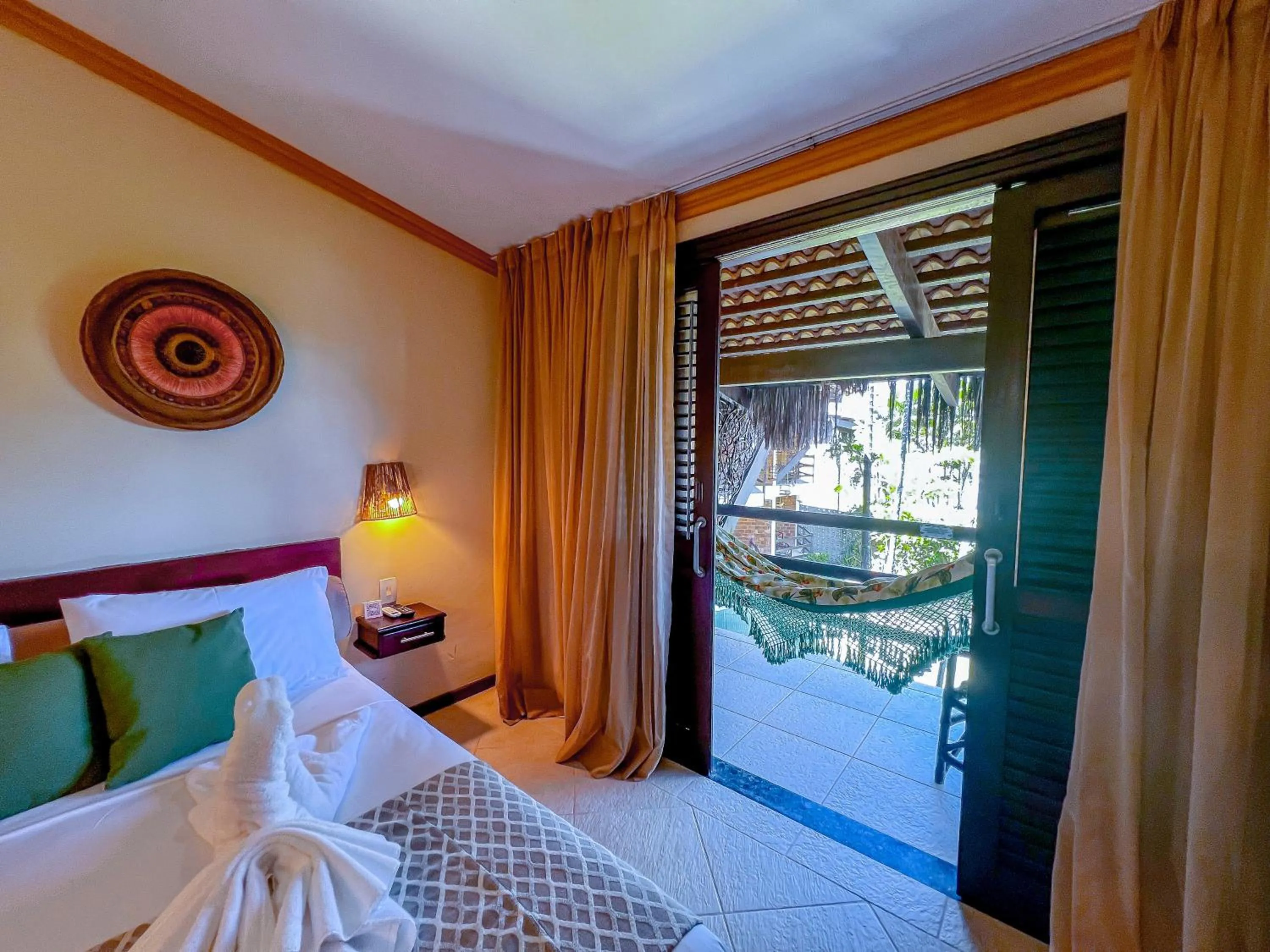 Photo of the whole room, Bed in Pousada Pérola do Porto