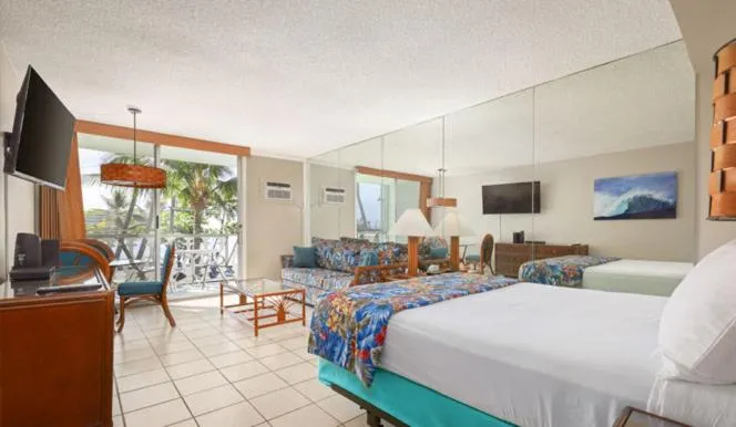 Bed in Kona Islander