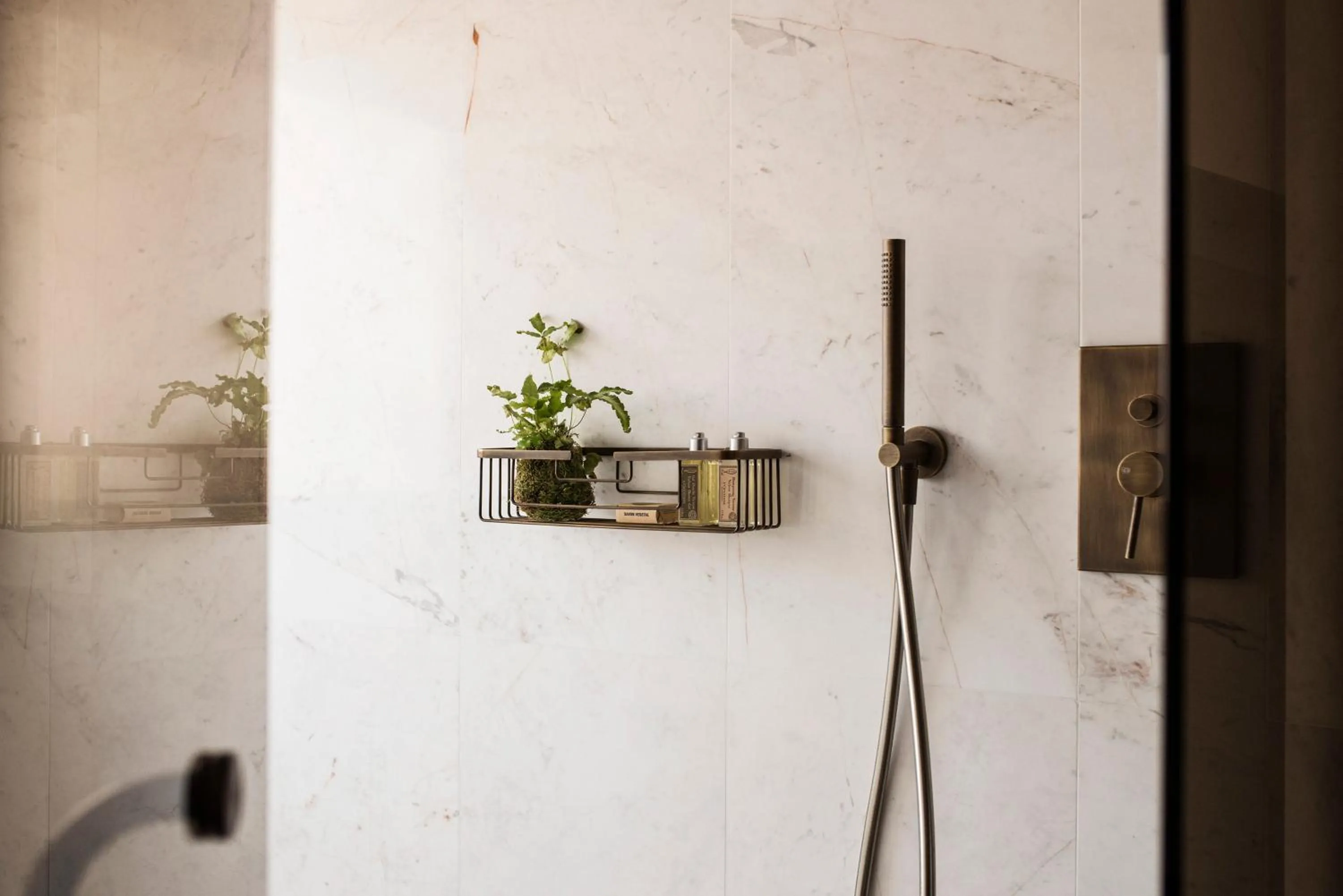 Shower in Gran Hotel Inglés - The Leading Hotels of the World