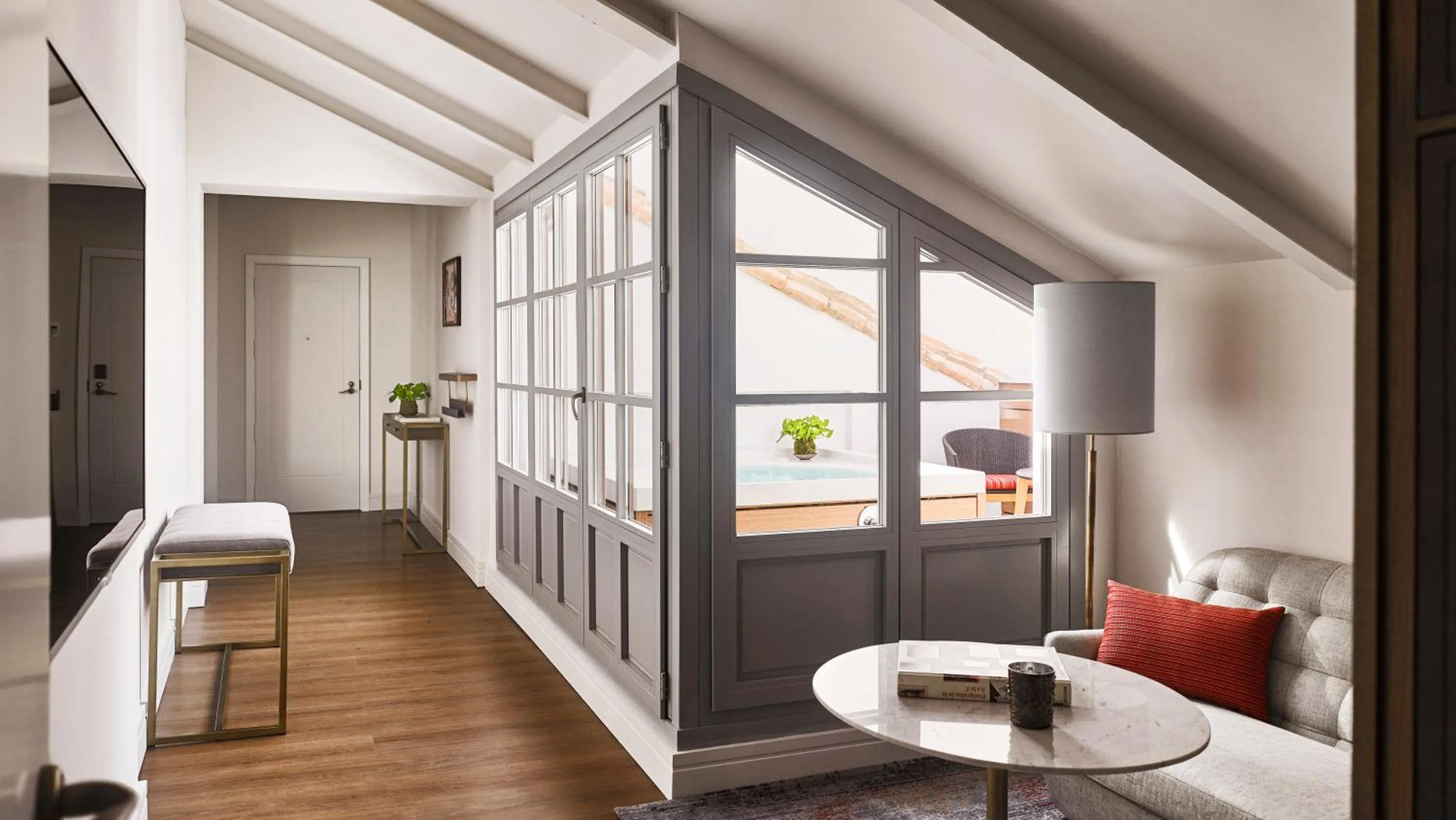 Hot Tub, Bed in Gran Hotel Inglés - The Leading Hotels of the World