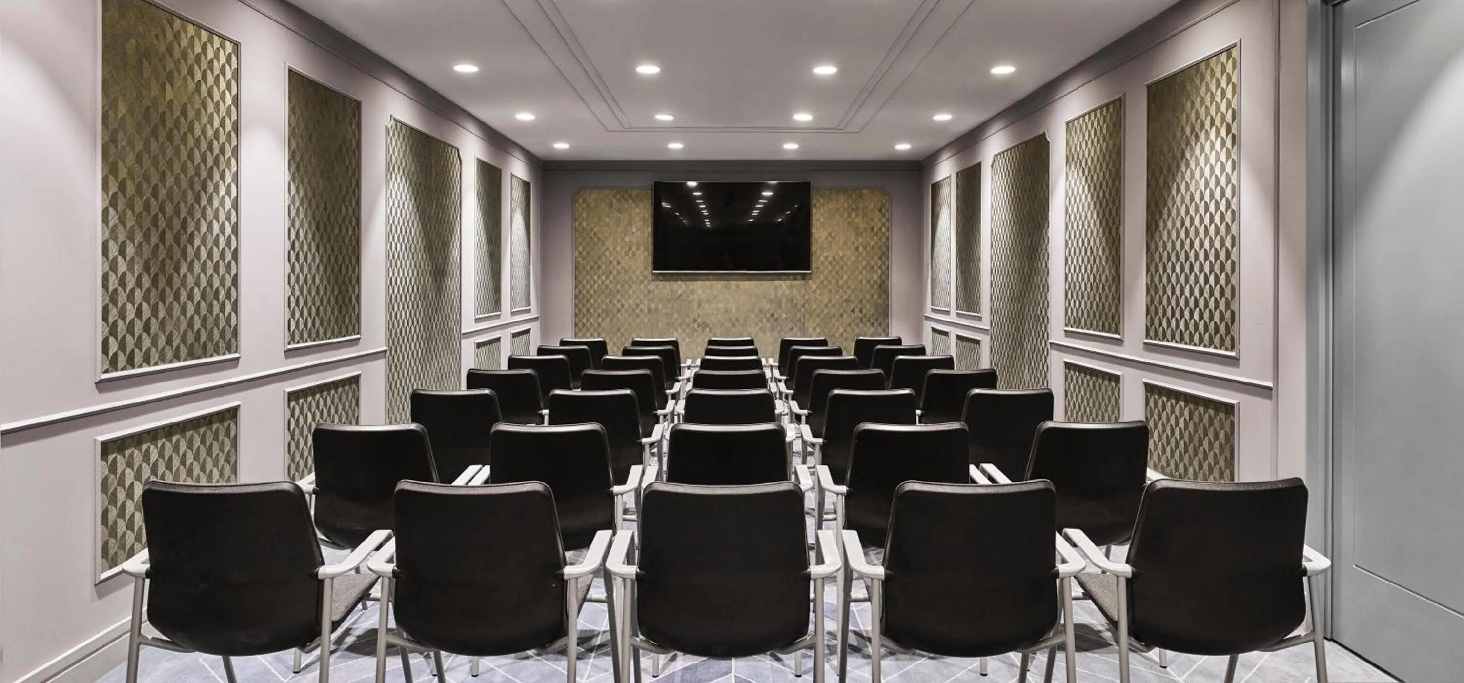 Communal lounge/ TV room in Gran Hotel Inglés - The Leading Hotels of the World