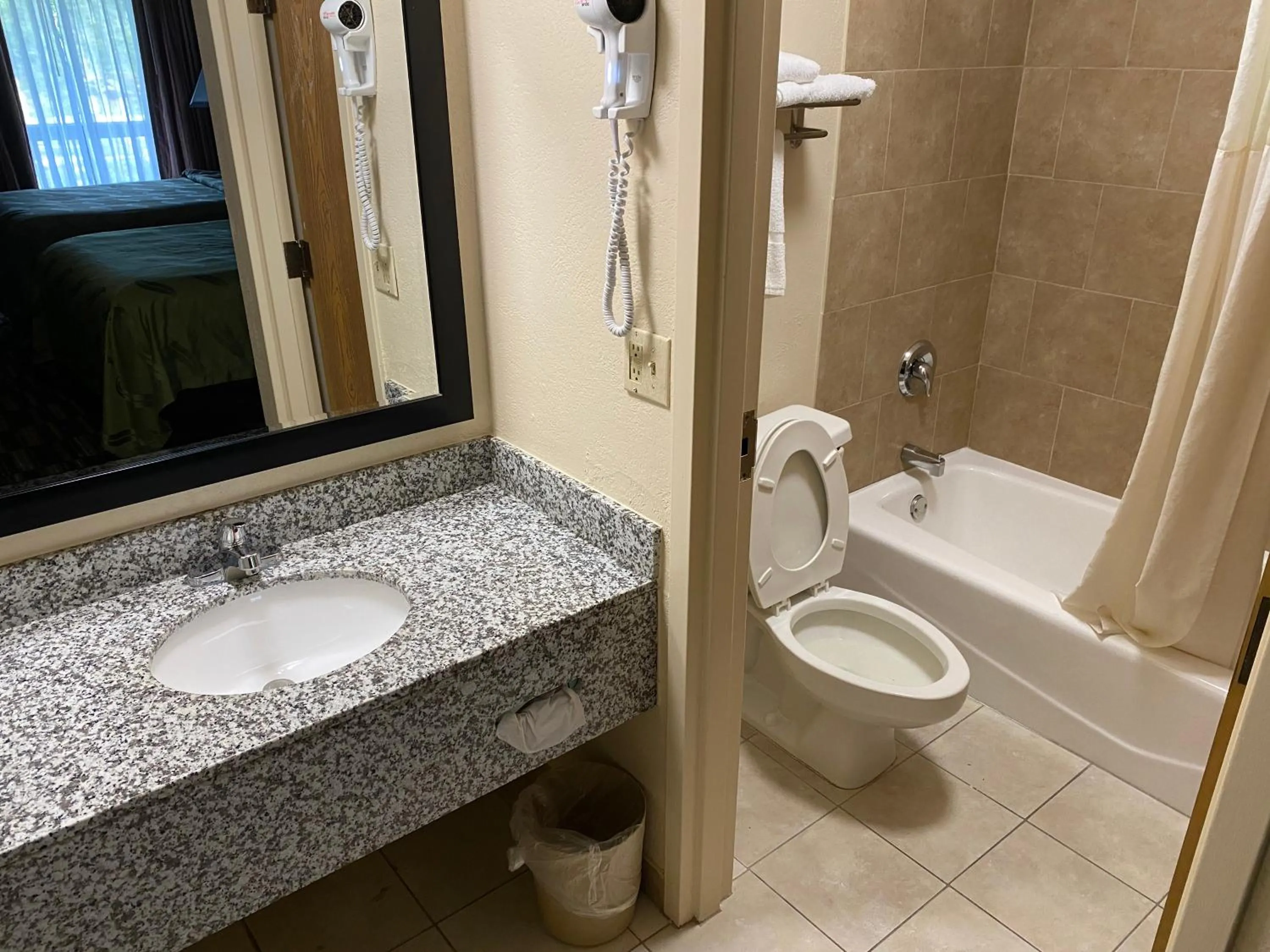 Bathroom in Quality Inn Fort Pierce I-95
