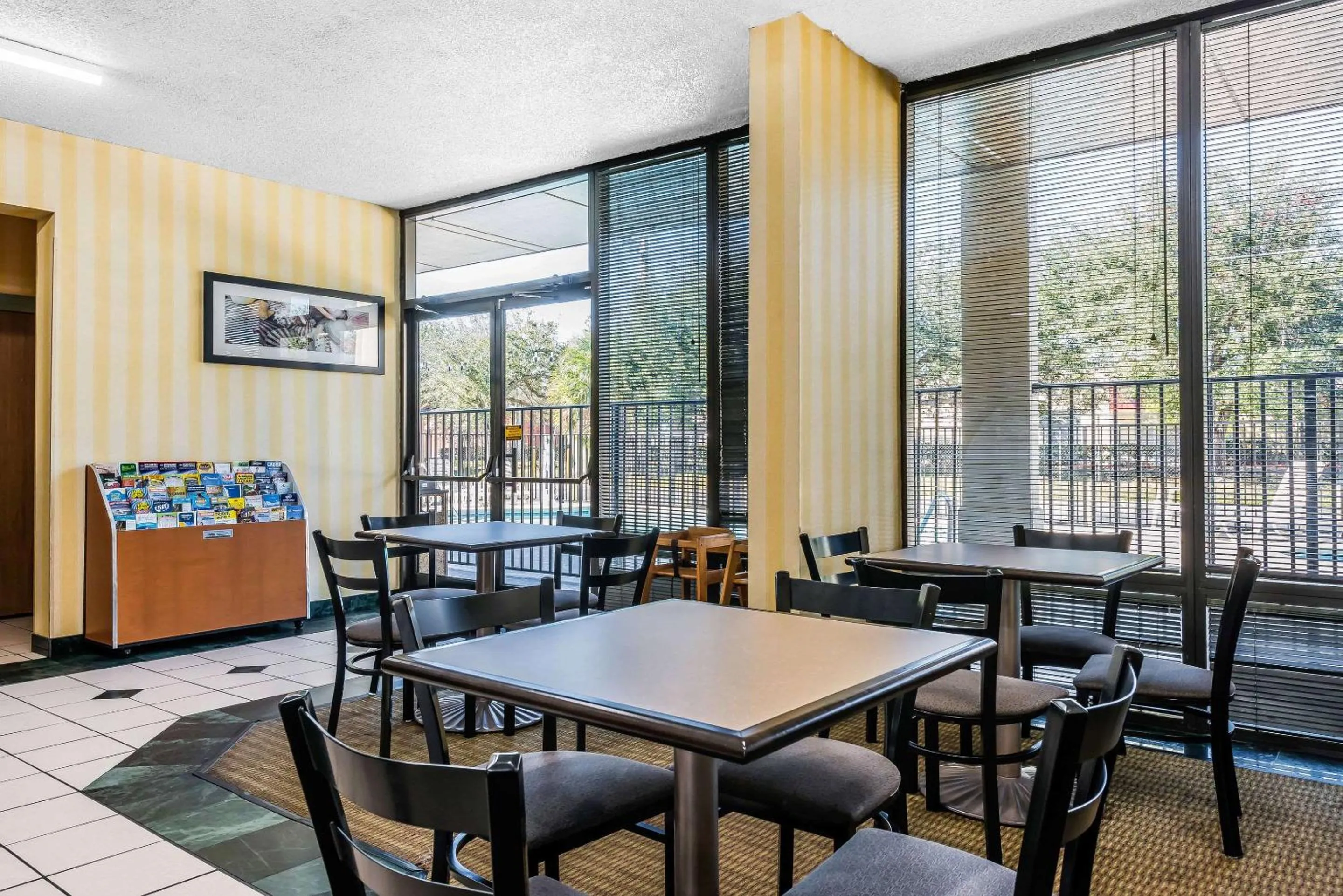 Breakfast in Quality Inn Fort Pierce I-95