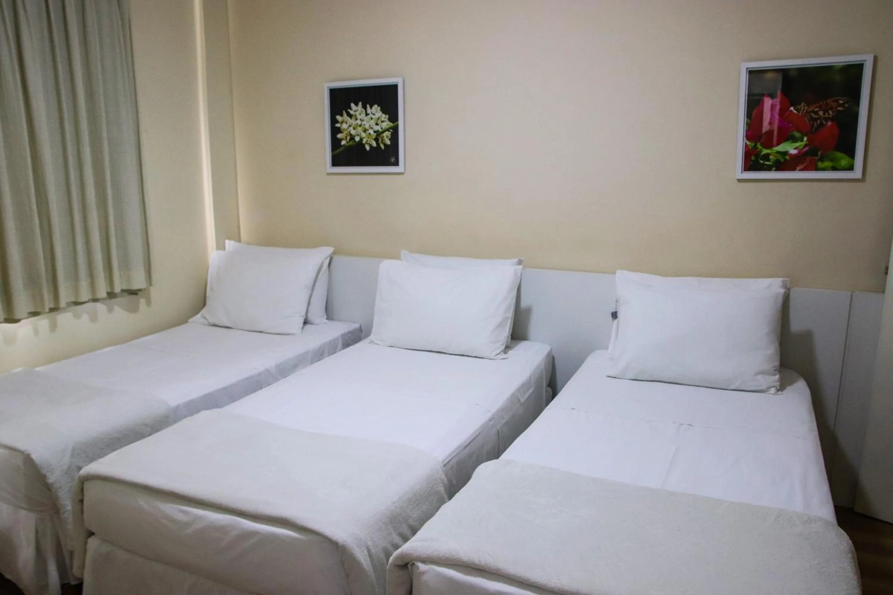 Bed in Hotel Acalanto