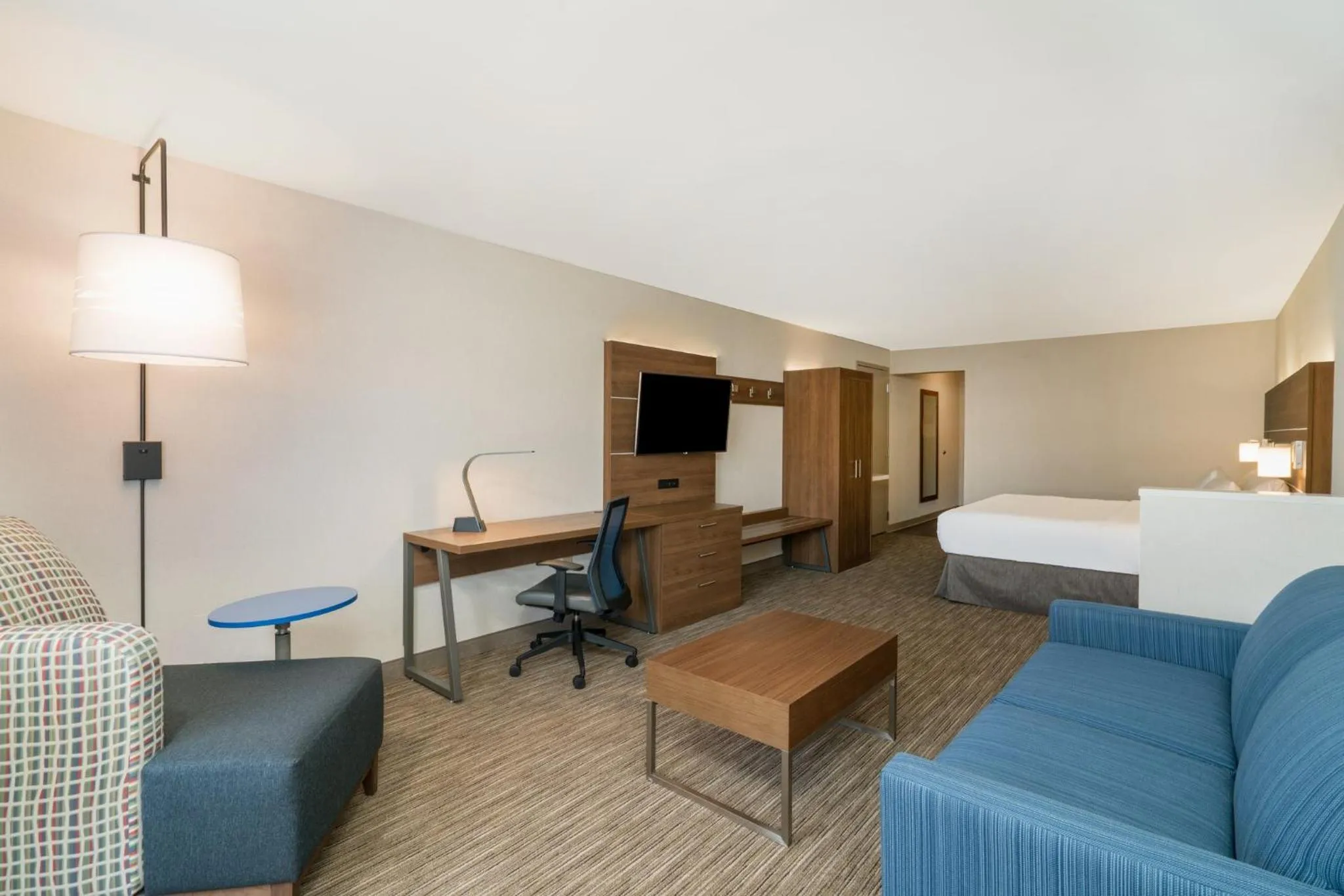 Photo of the whole room, Bed in Holiday Inn Express Radcliff Fort Knox by IHG