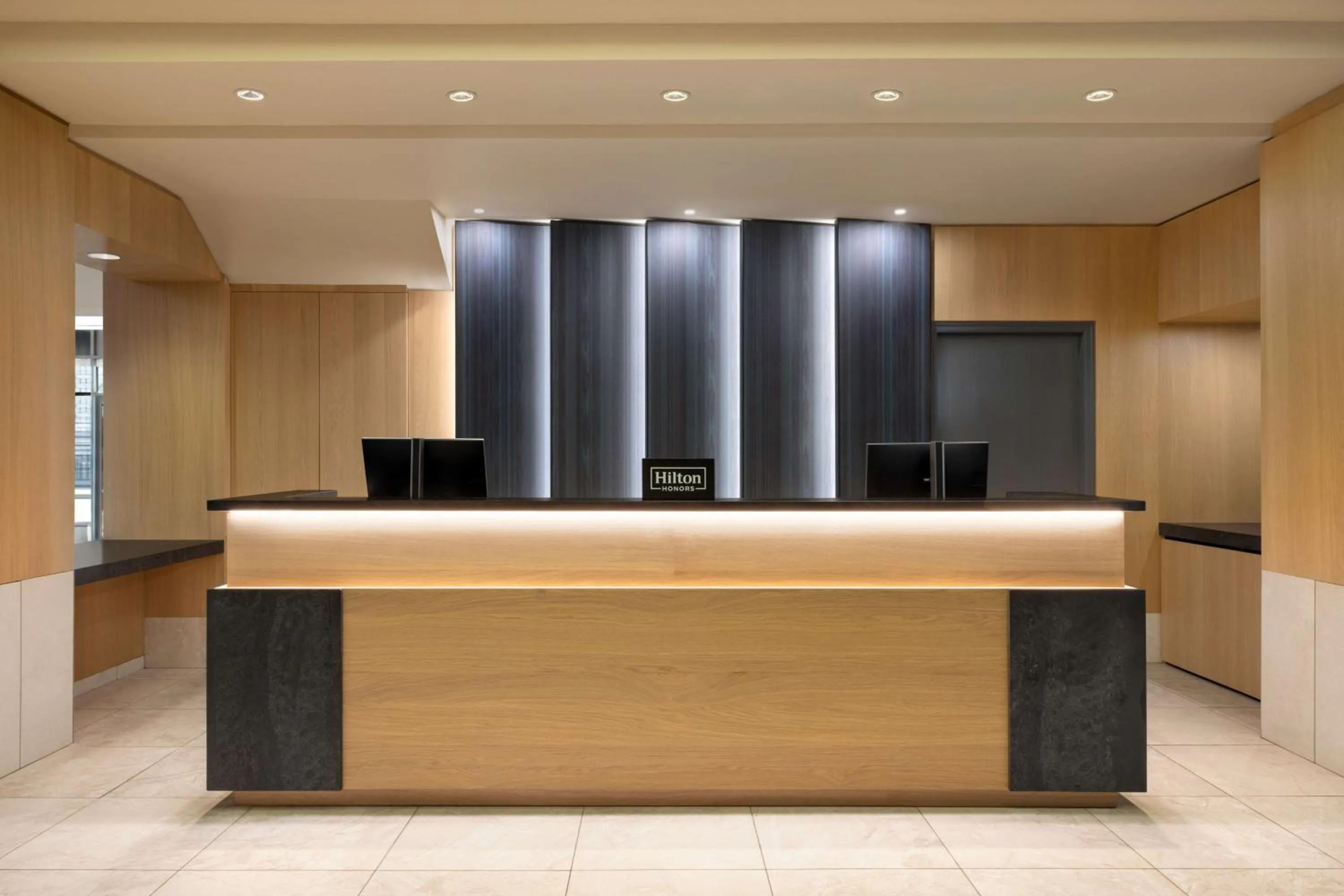 Lobby or reception in Hilton Vancouver Airport