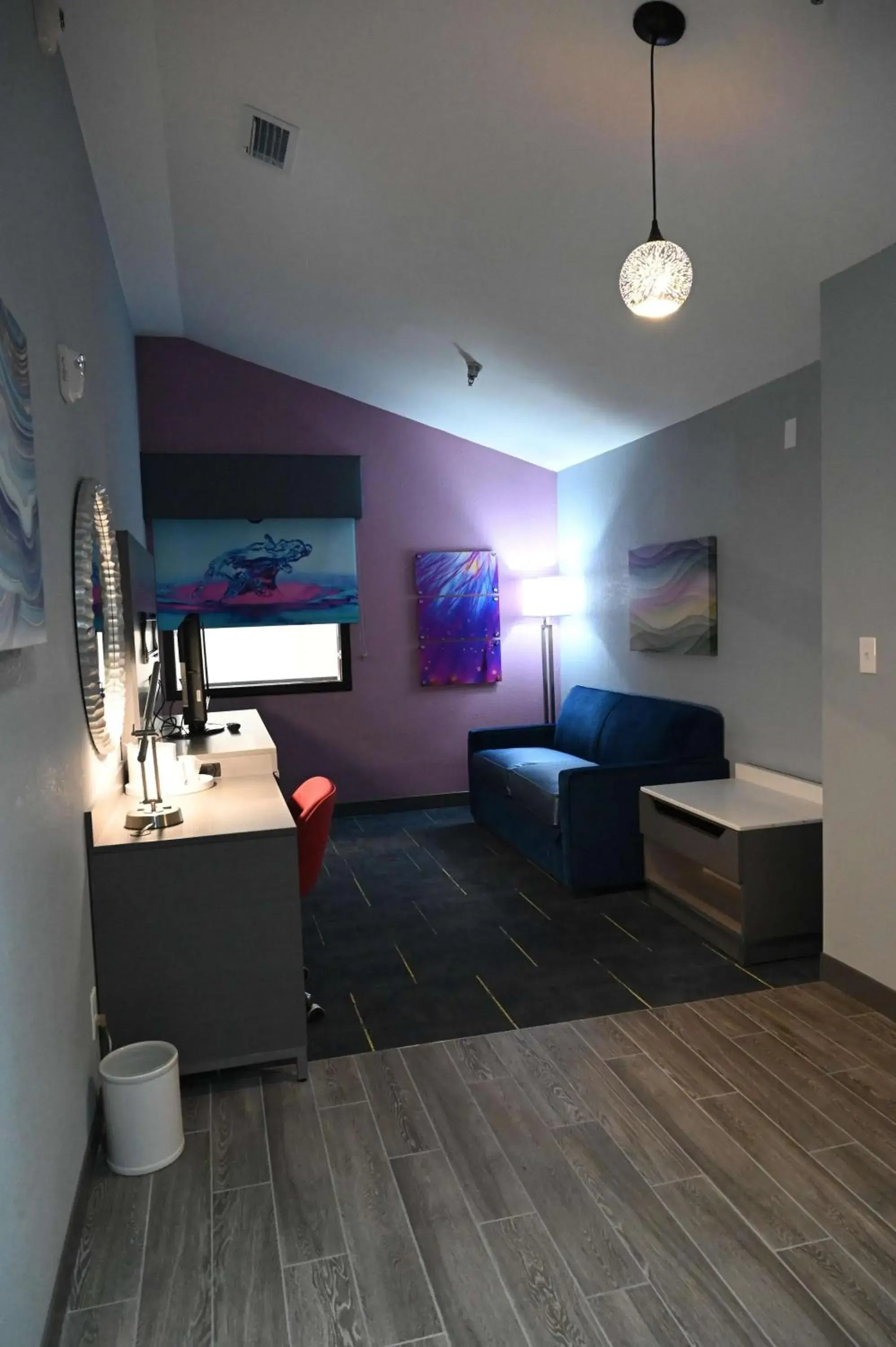 King Studio Suite with Atrium View in Hampton Inn Valdosta/Lake Park Area King Studio Suite with Atrium View in Hampton Inn Valdosta/Lake Park Area