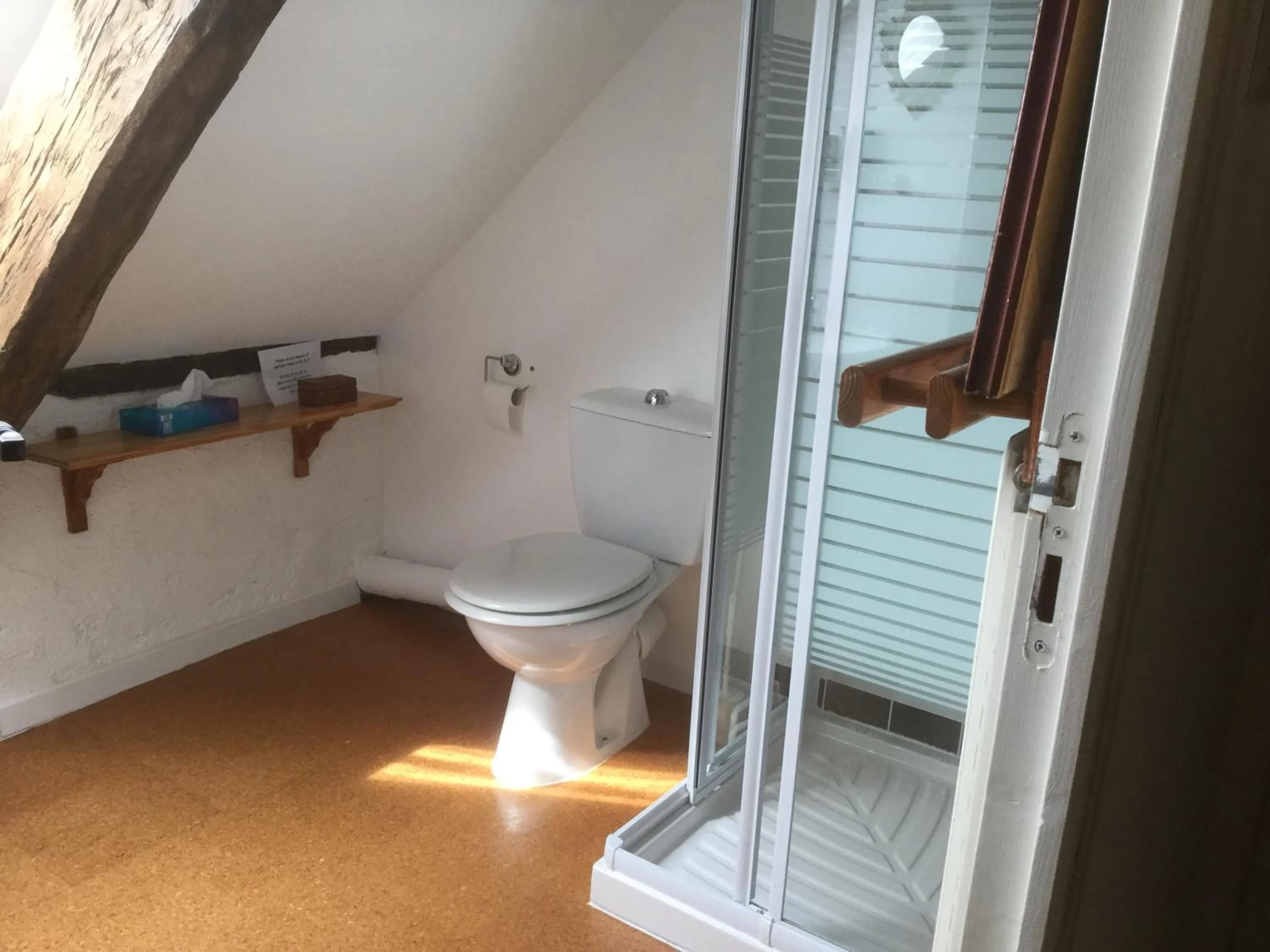 Shower in Pérard Chambres D’Hotes