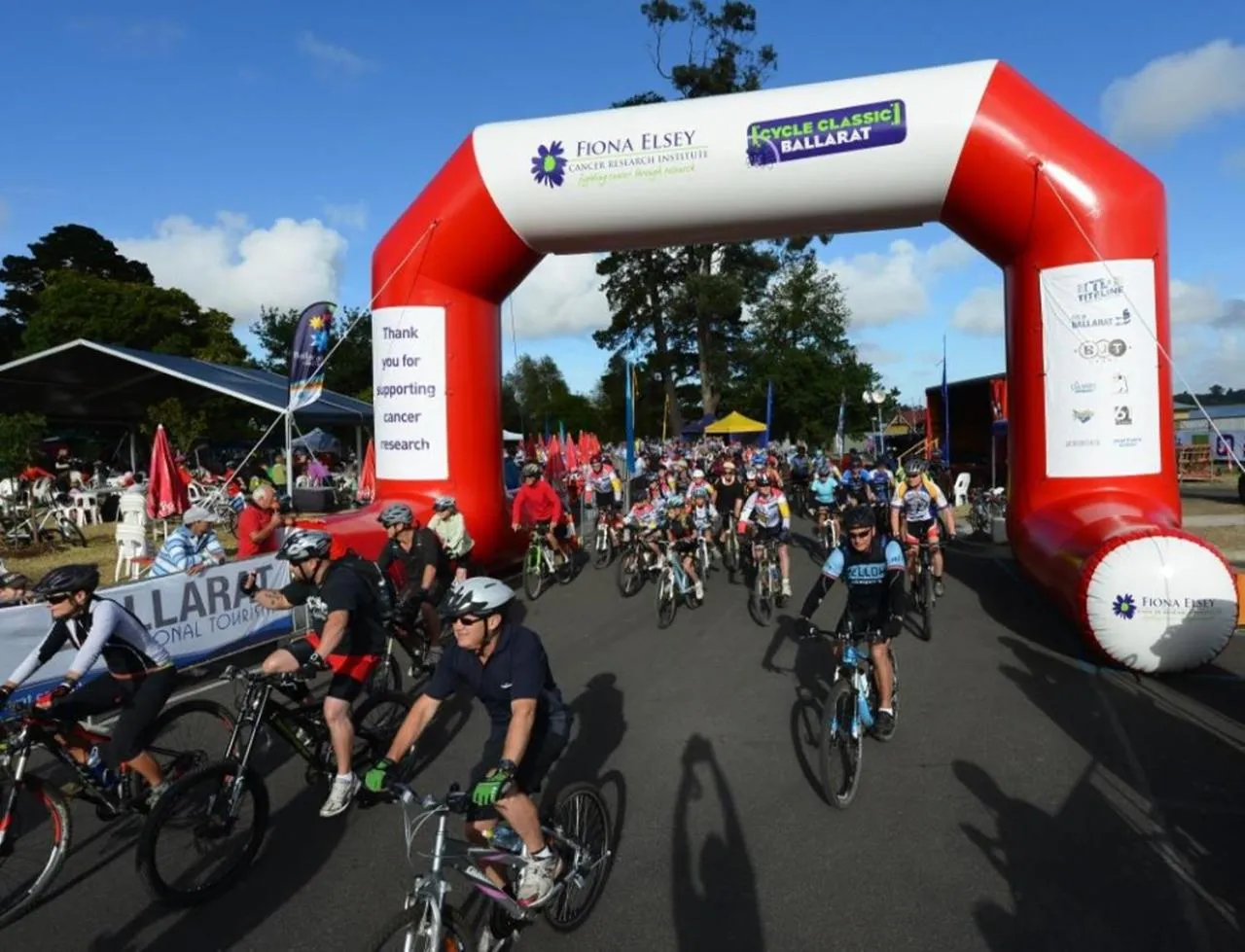 Cycling in Lake Inn - Ballarat