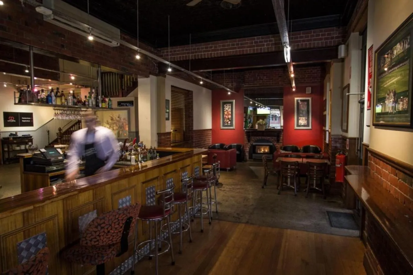 Restaurant/places to eat in Lake Inn - Ballarat