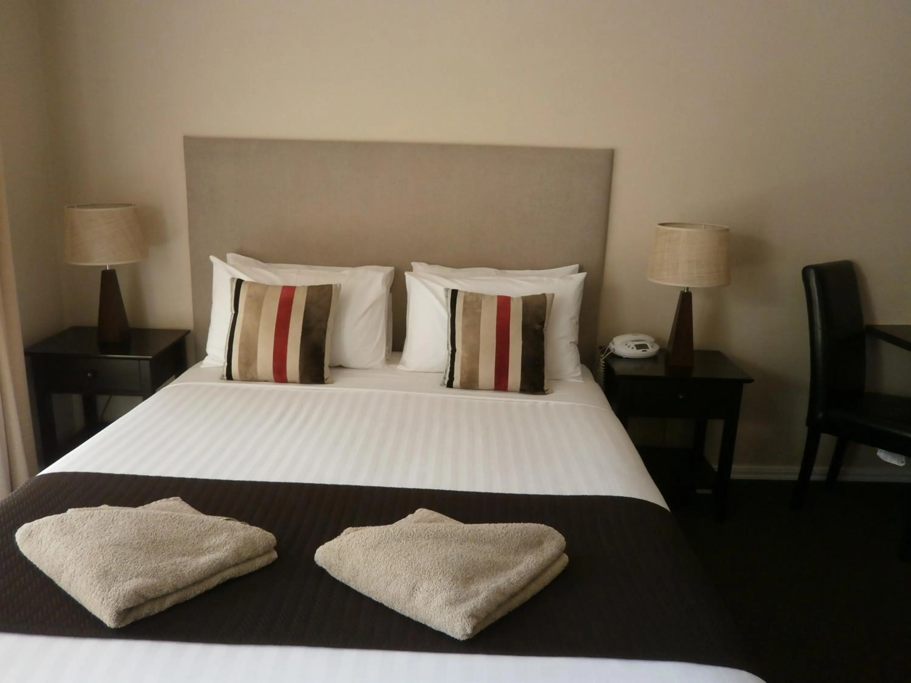 Photo of the whole room, Bed in Ballarat Central City Motor Inn