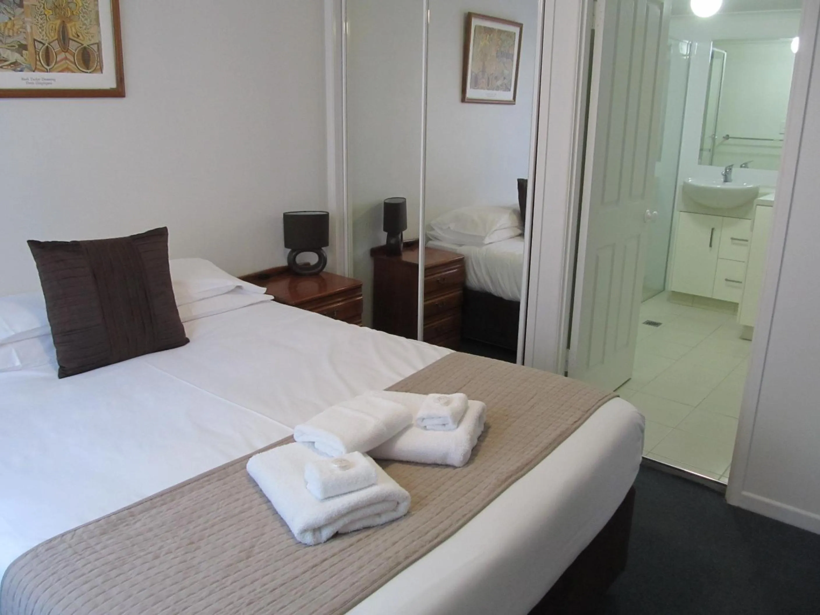 Photo of the whole room, Bed in Costa D'Ora Holiday Apartments