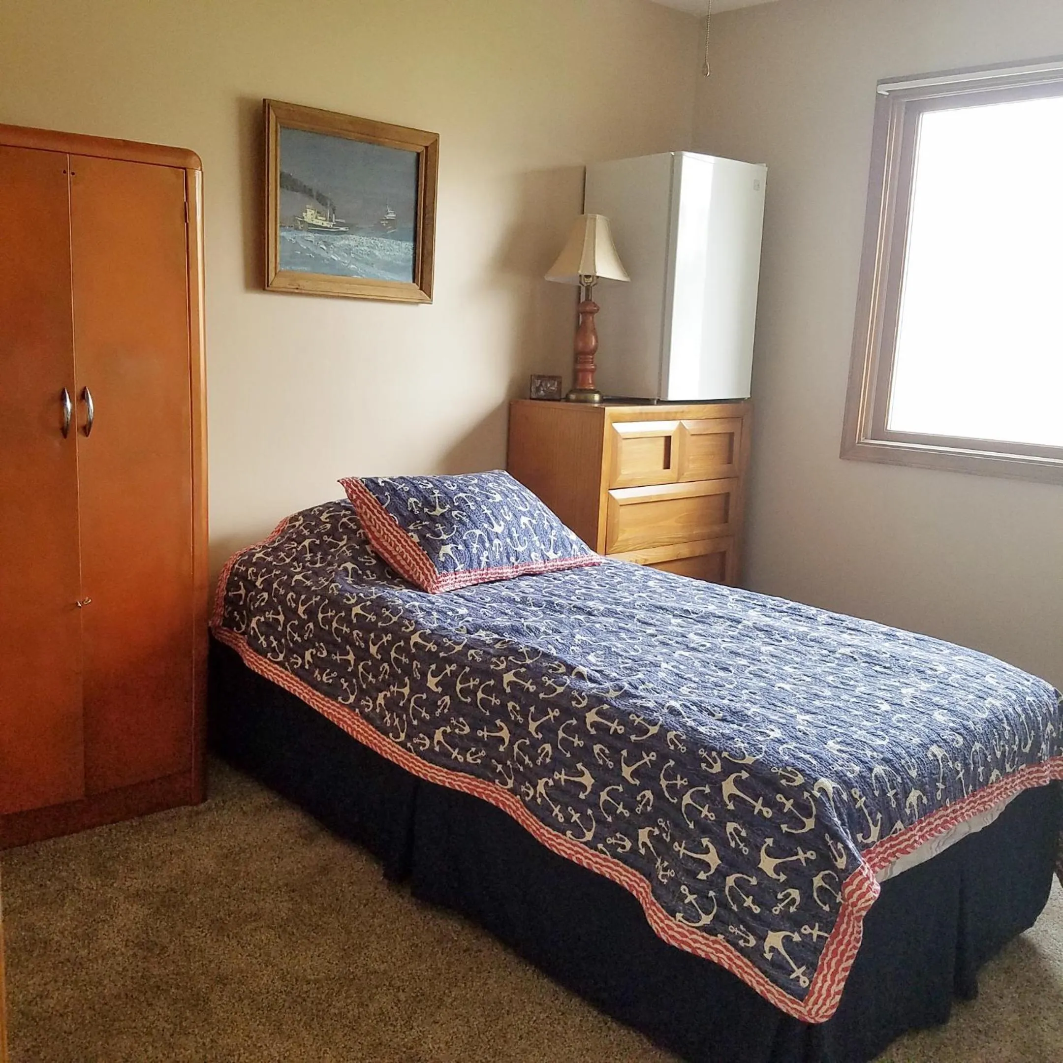 Bed in Hampton House