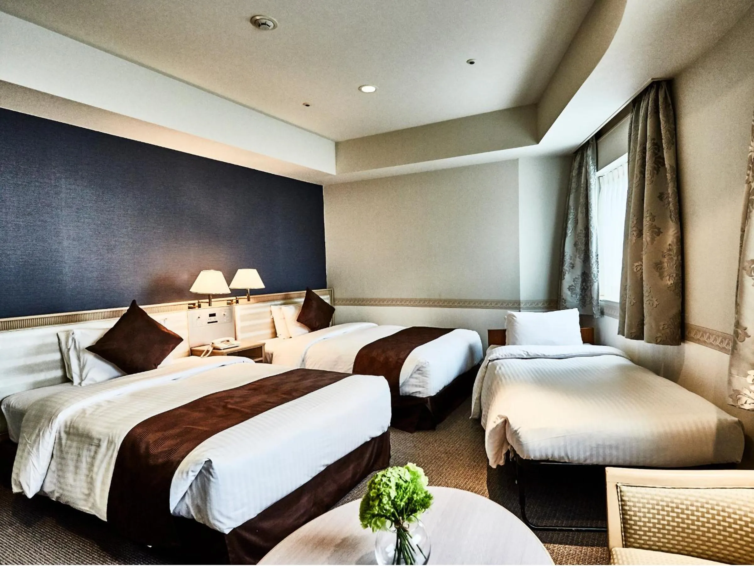 Corner Twin Room with Extra Bed - Non-Smoking in One Station Hotel Kumamoto -DLIGHT LIFE & HOTELS-