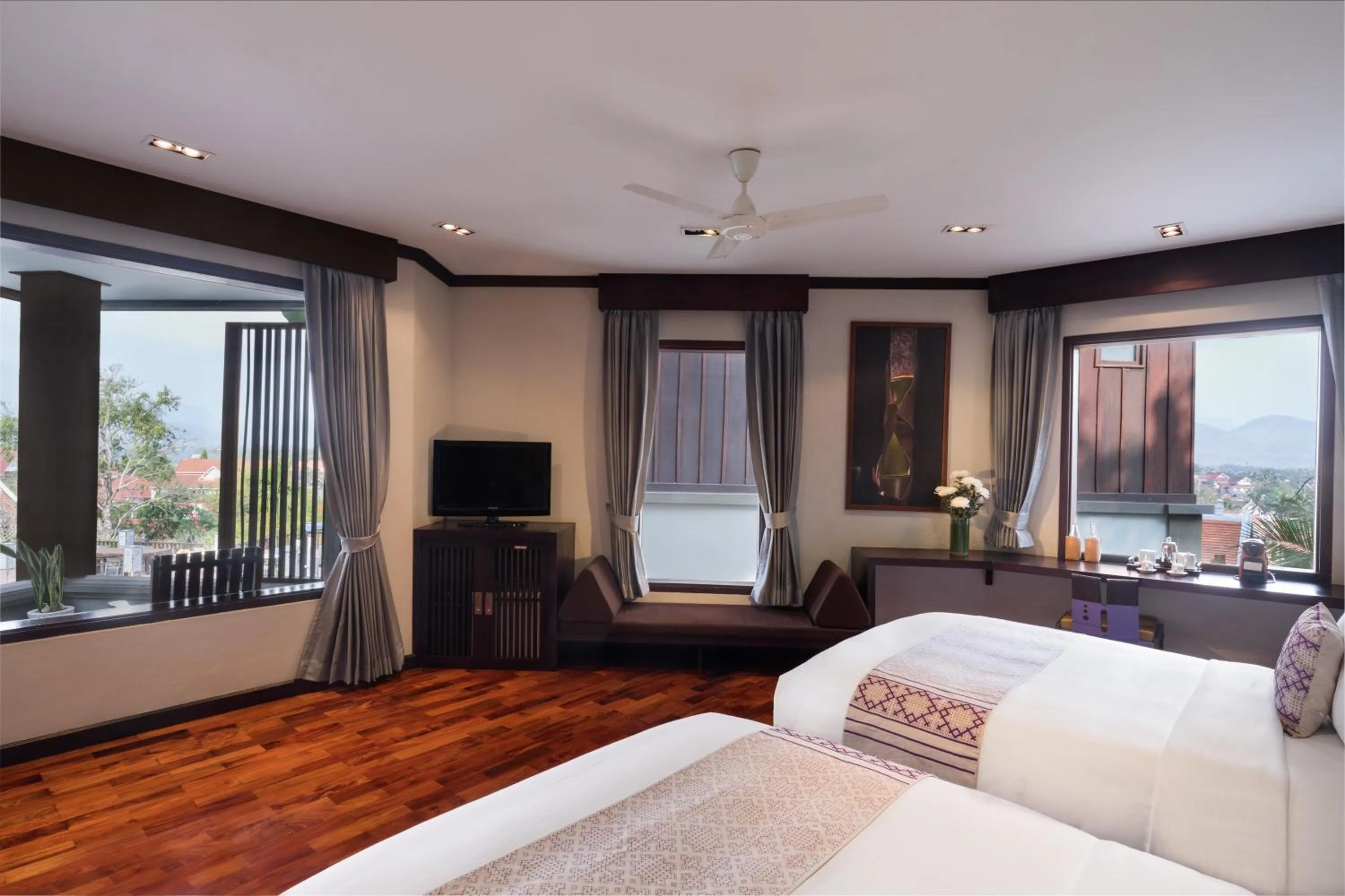 Bath in Kiridara Luang Prabang