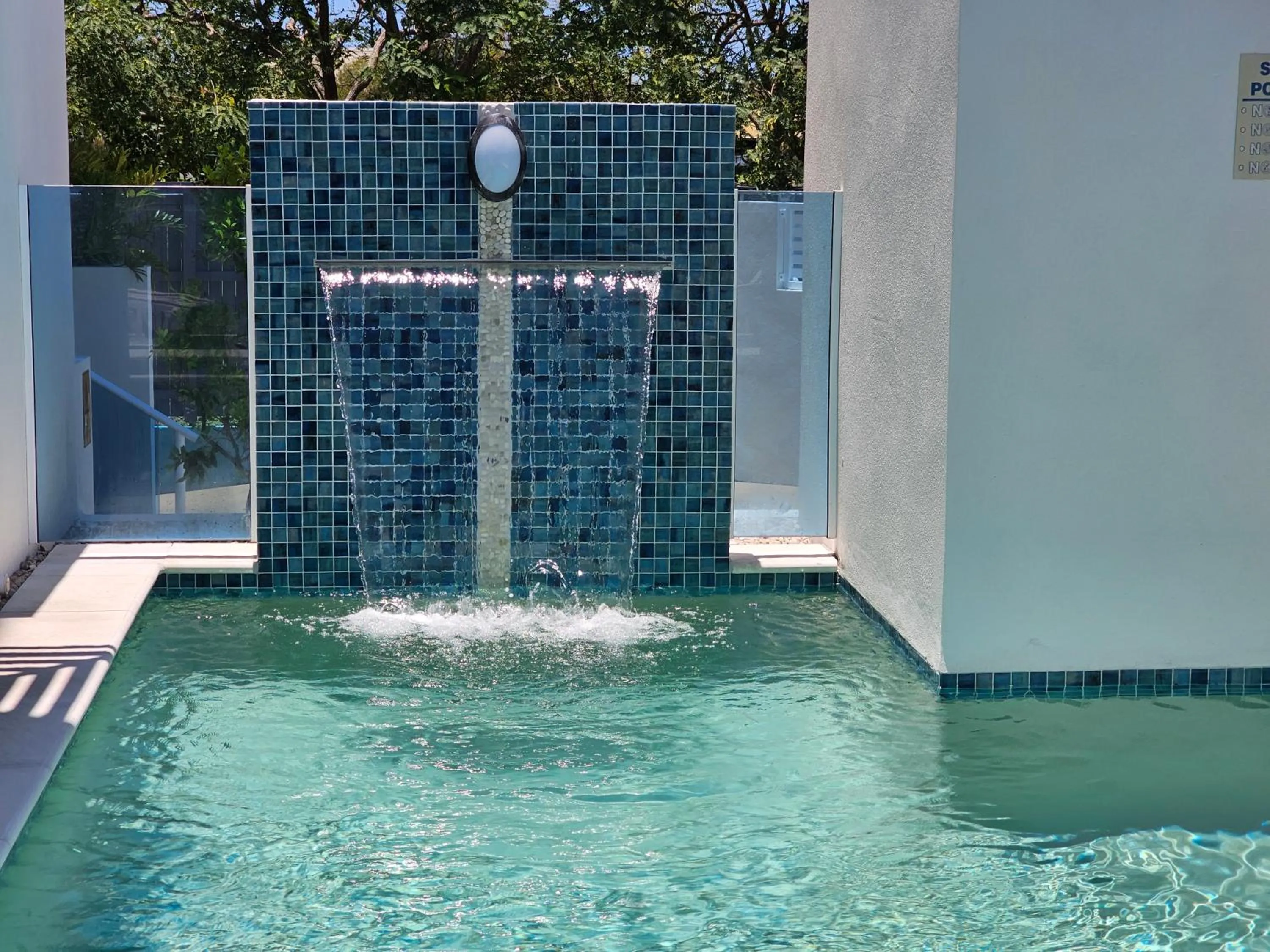 Swimming pool in Koola Beach Apartments Bargara