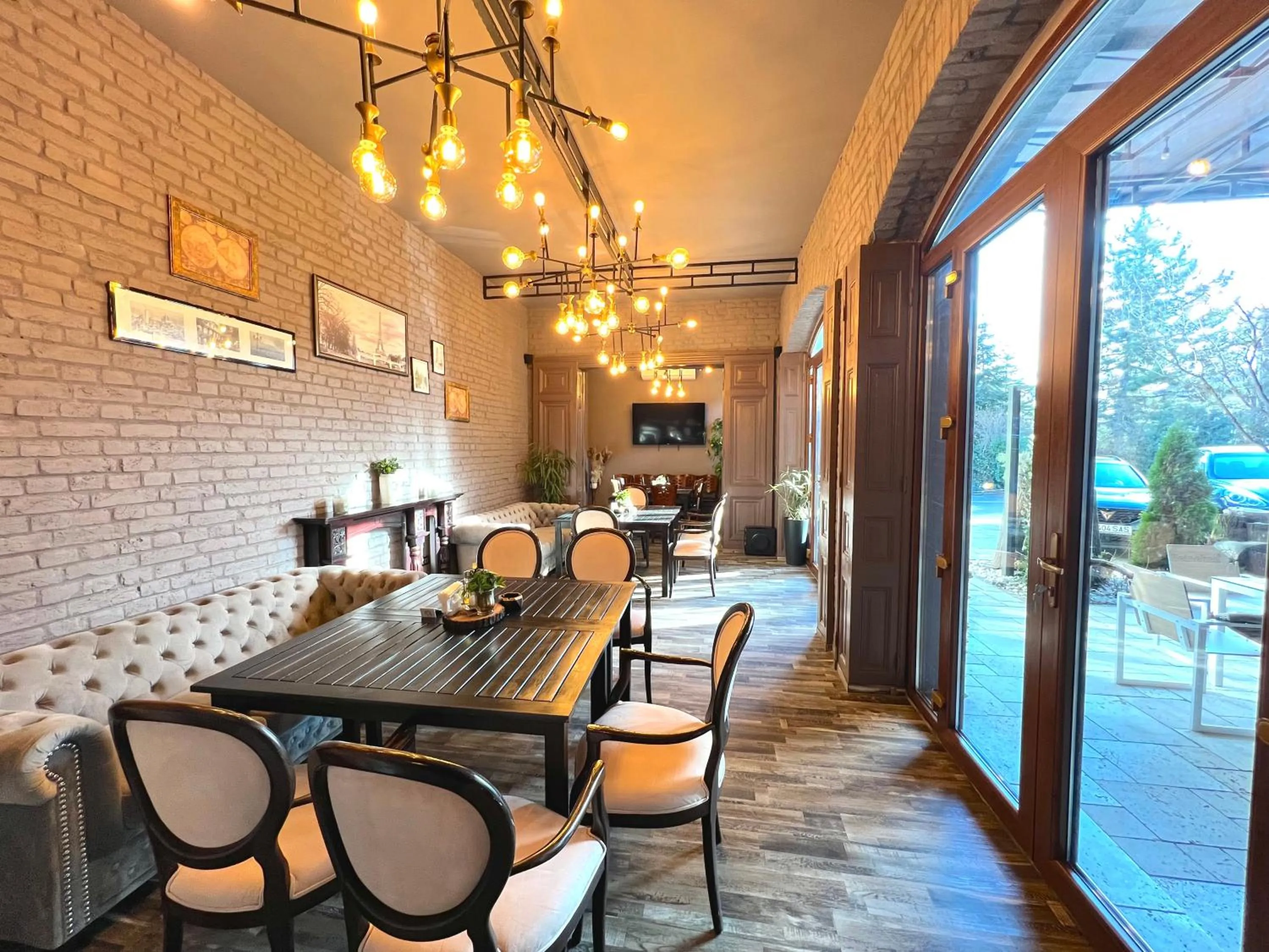 Garden in Hotel 5 Continents