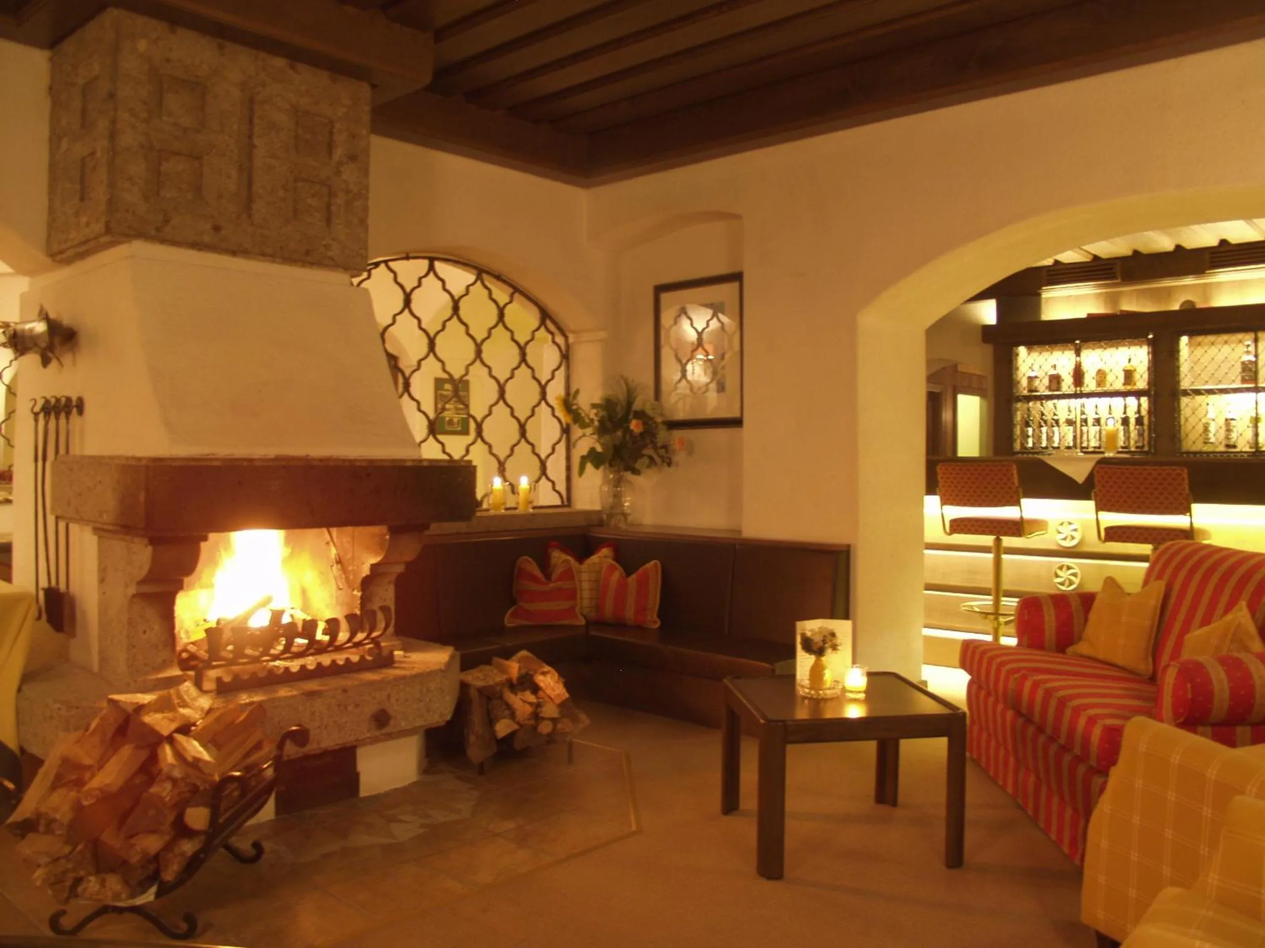 Lobby or reception in Inselhotel Faakersee