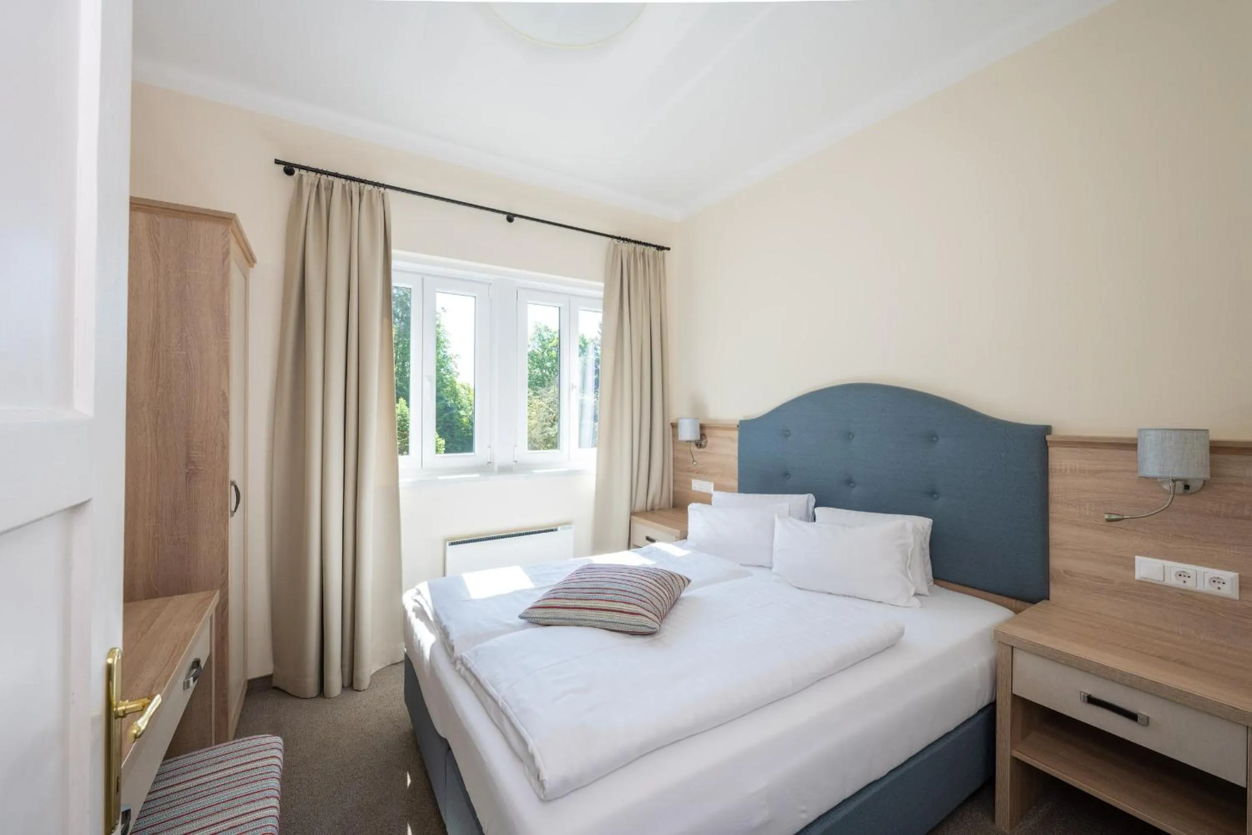 Bed in Inselhotel Faakersee