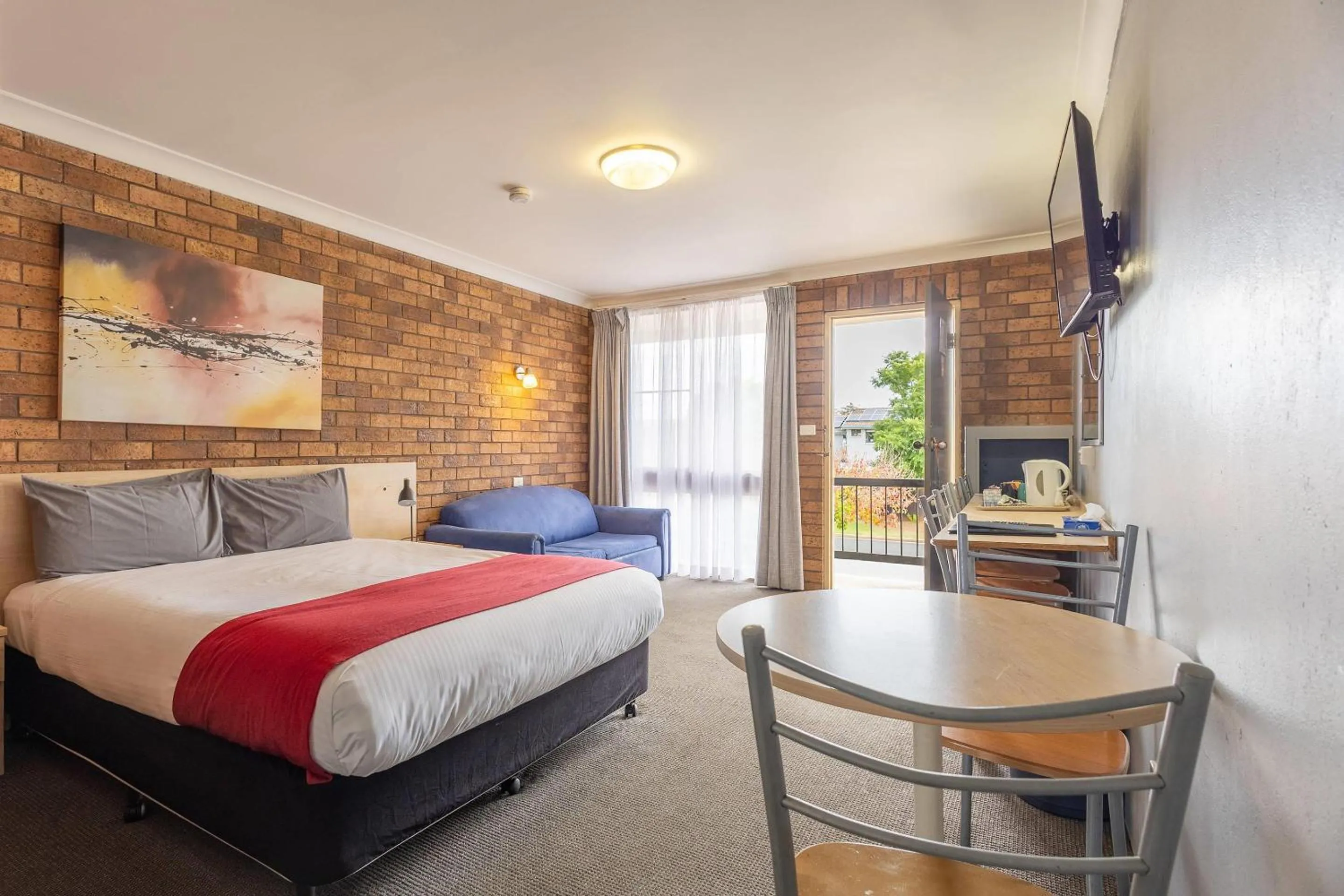 Bedroom, Bed in Comfort Inn Dubbo City