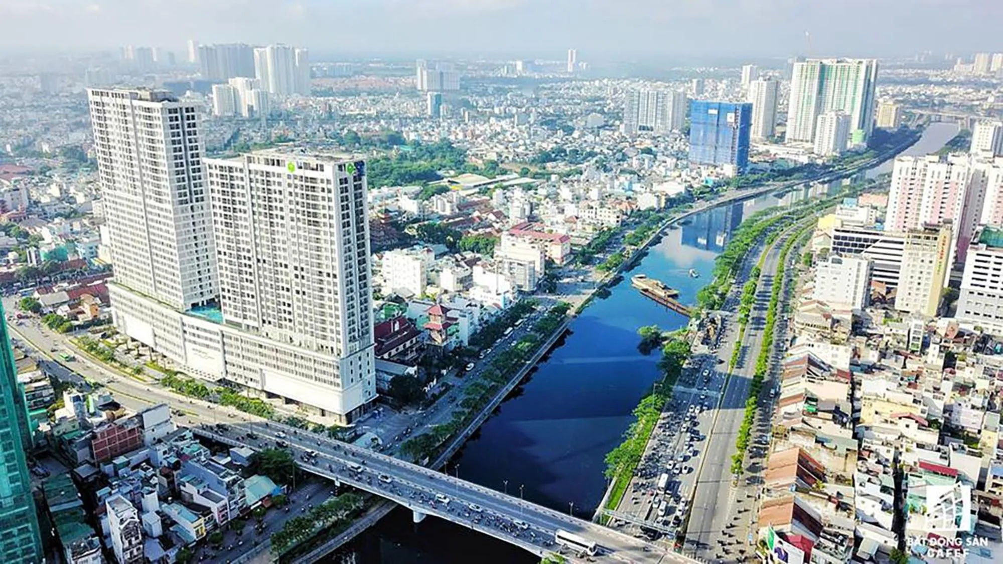 Property building in Saigon Sirius