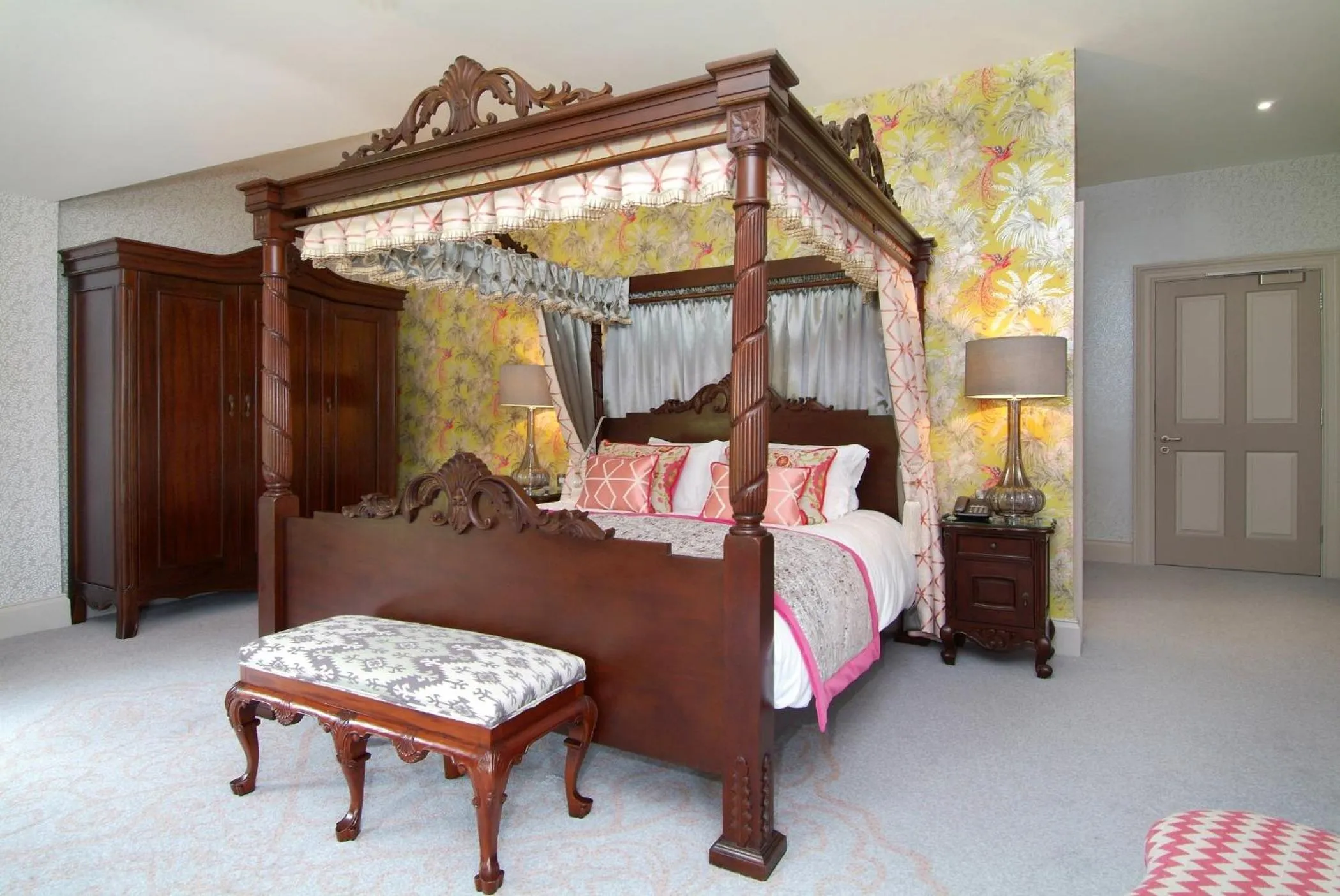 Photo of the whole room, Bed in Rockhill House