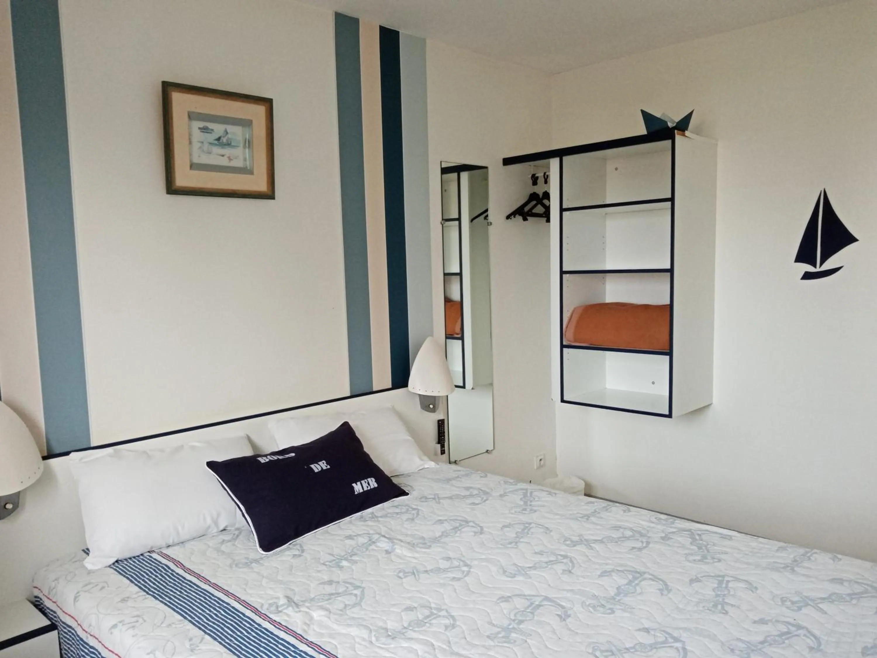 Bed in hotel l'échappée d'oléron