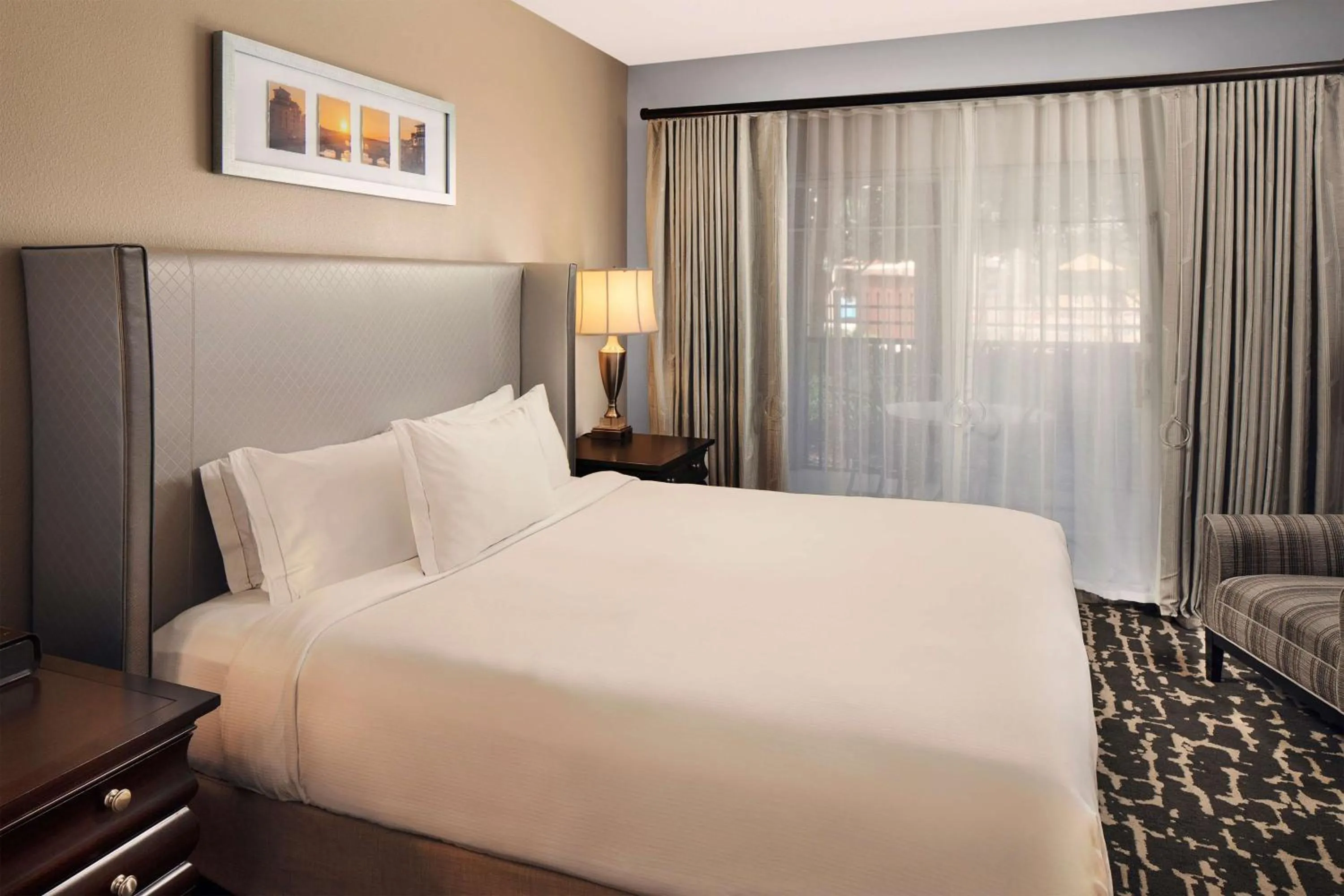 Bed in Hilton Grand Vacations Club Tuscany Village Orlando