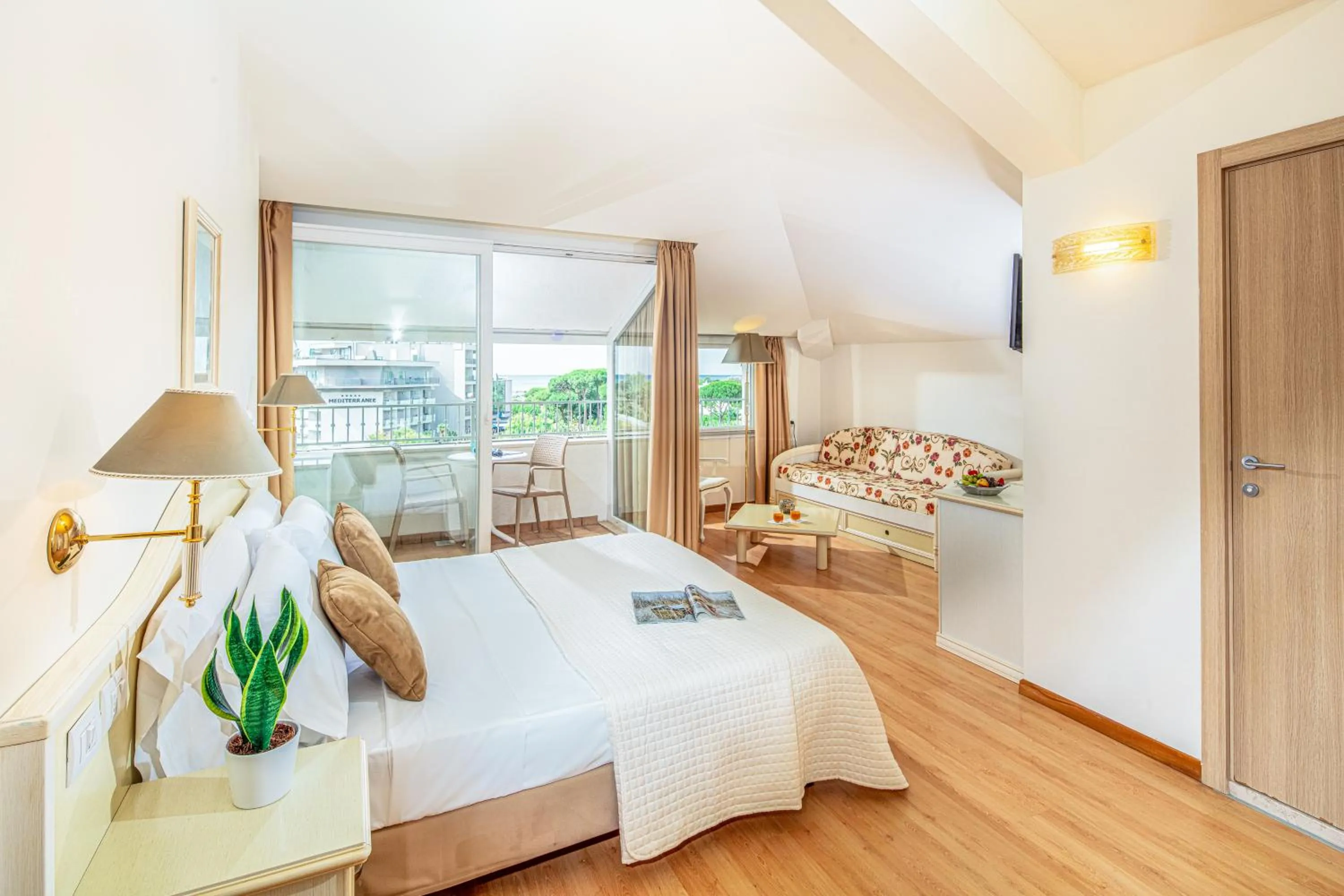 Property building, Bed in Hotel Jasminum