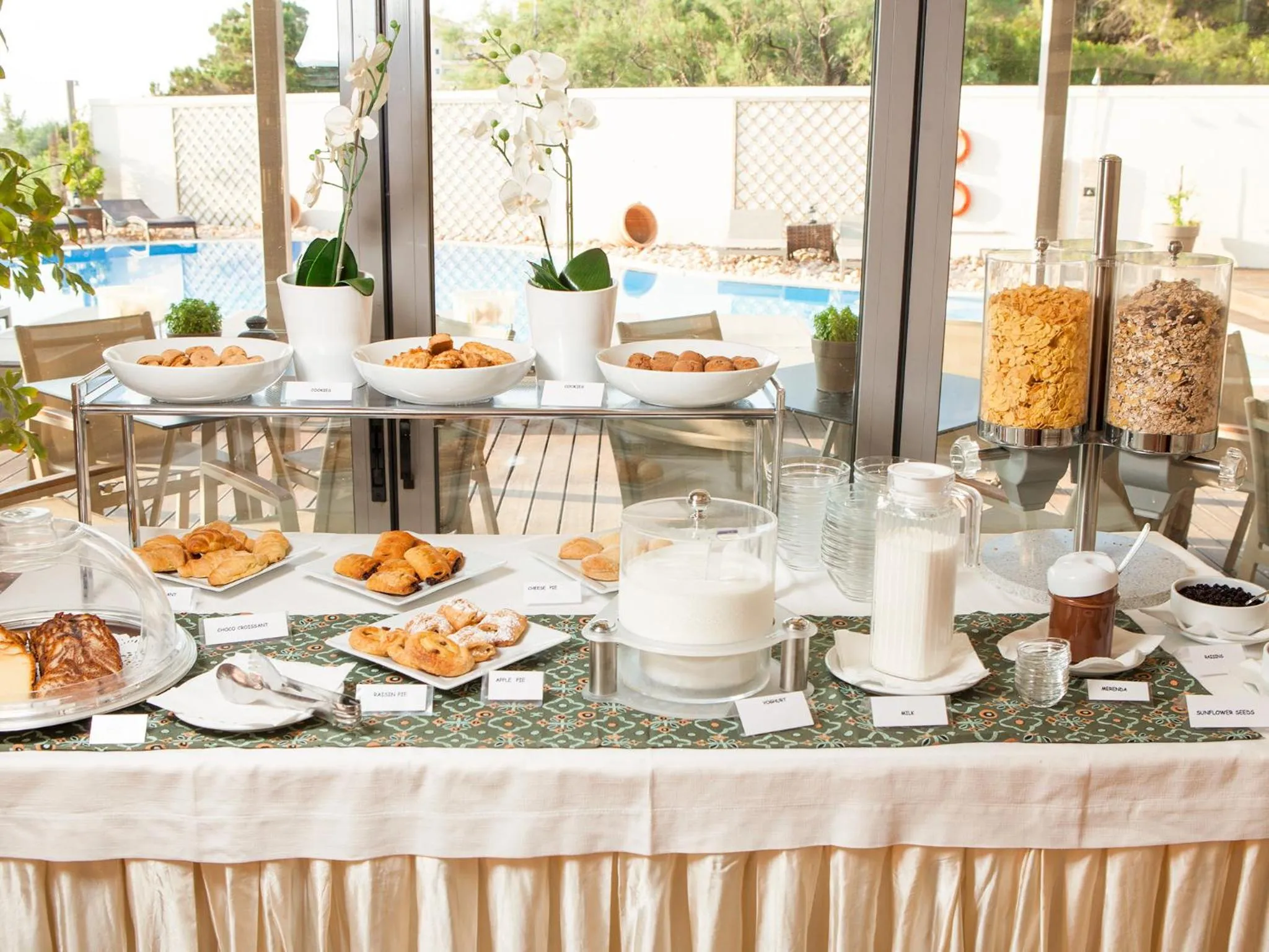 Buffet breakfast in Cabo Verde Hotel