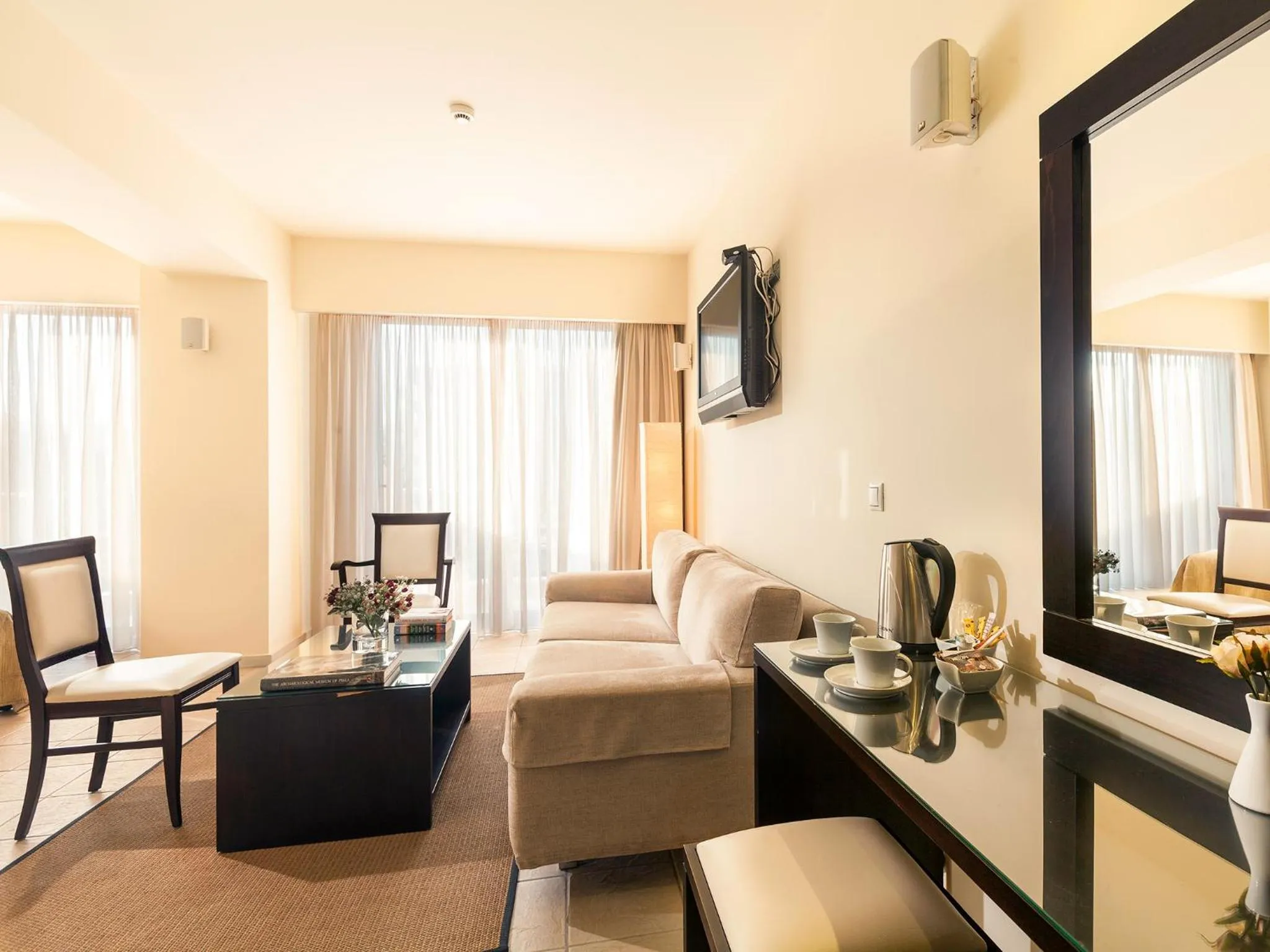 Photo of the whole room in Cabo Verde Hotel