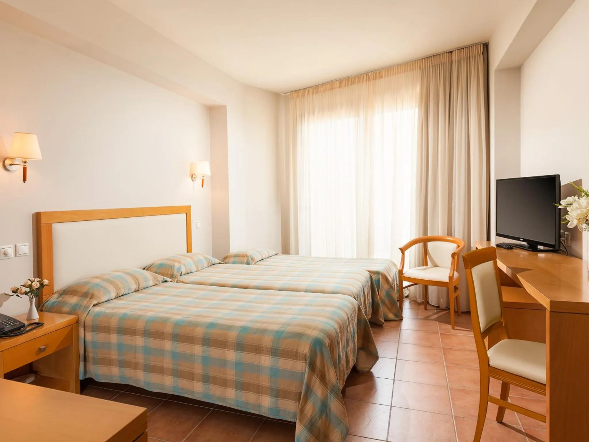 Photo of the whole room, Bed in Cabo Verde Hotel