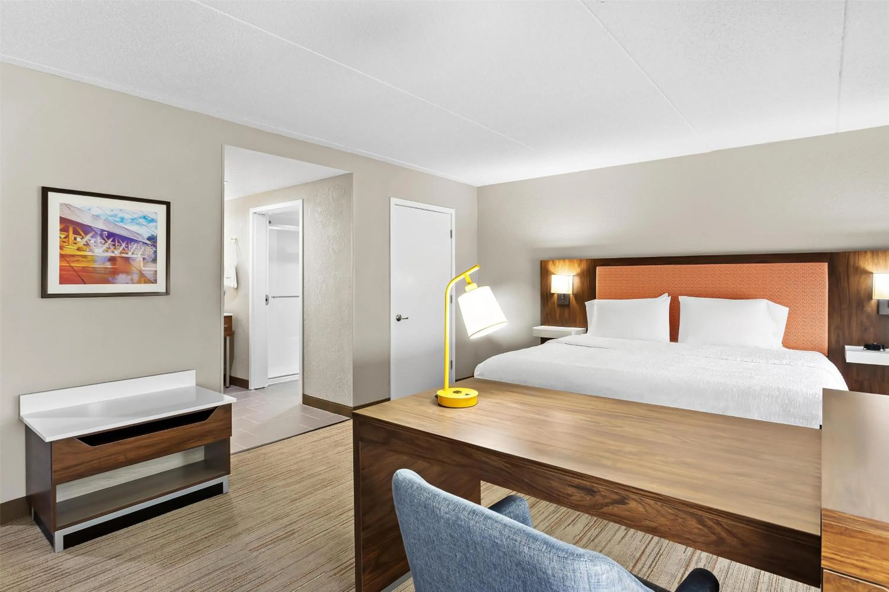 Bedroom, Bed in Hampton Inn & Suites Bolingbrook