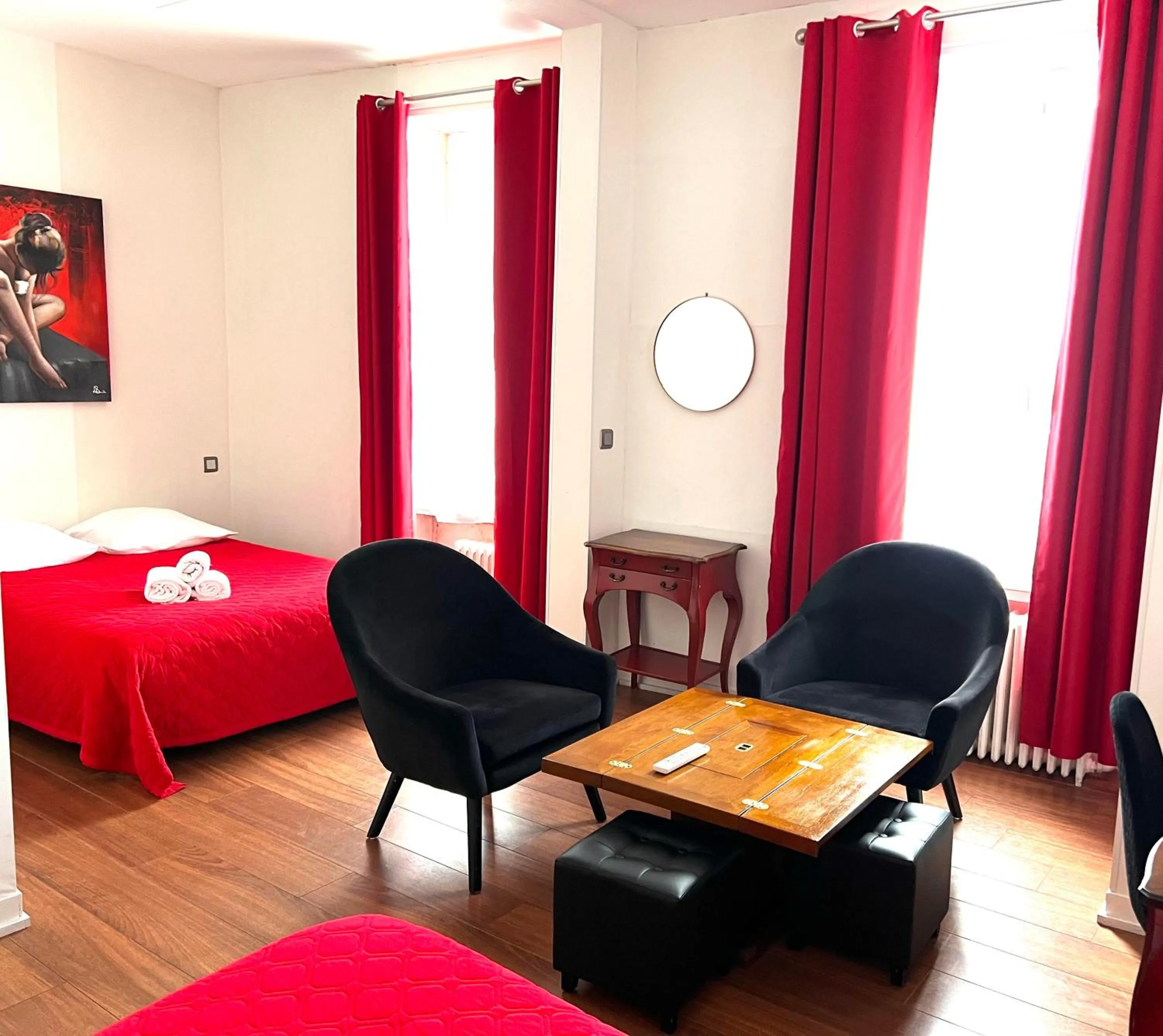 Bed in Hôtel Les Quais