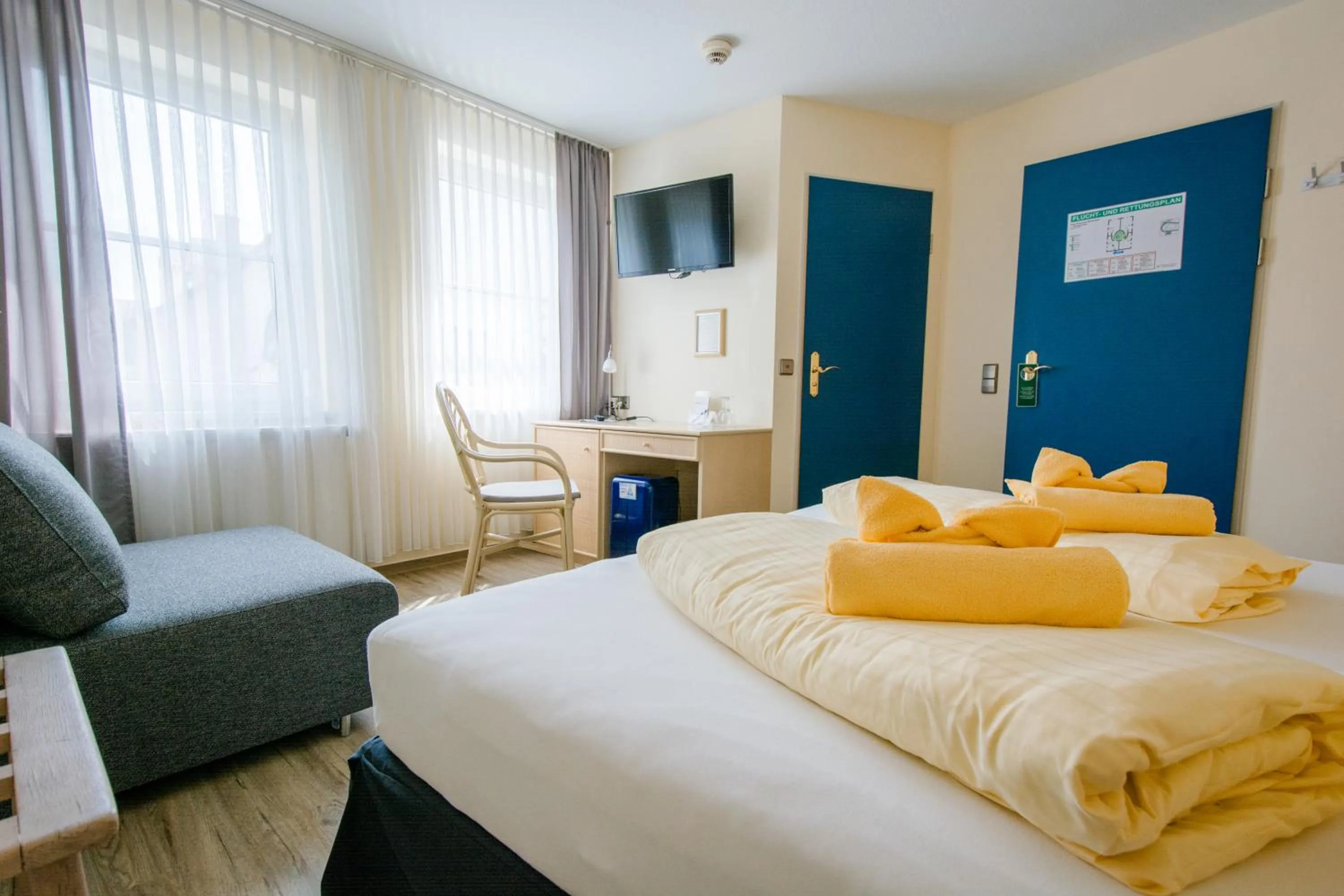 Bed in Hotel & Restaurant Mainaublick