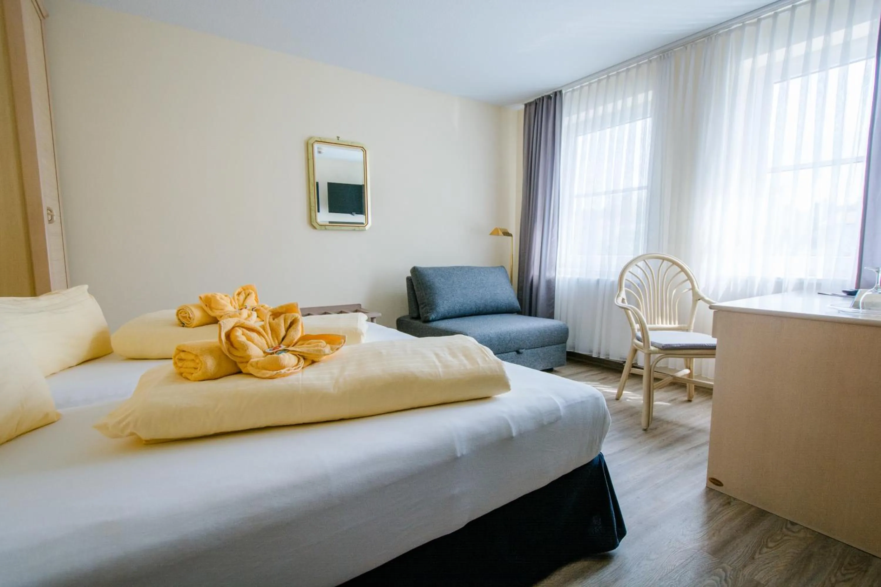 Seating area, Bed in Hotel & Restaurant Mainaublick