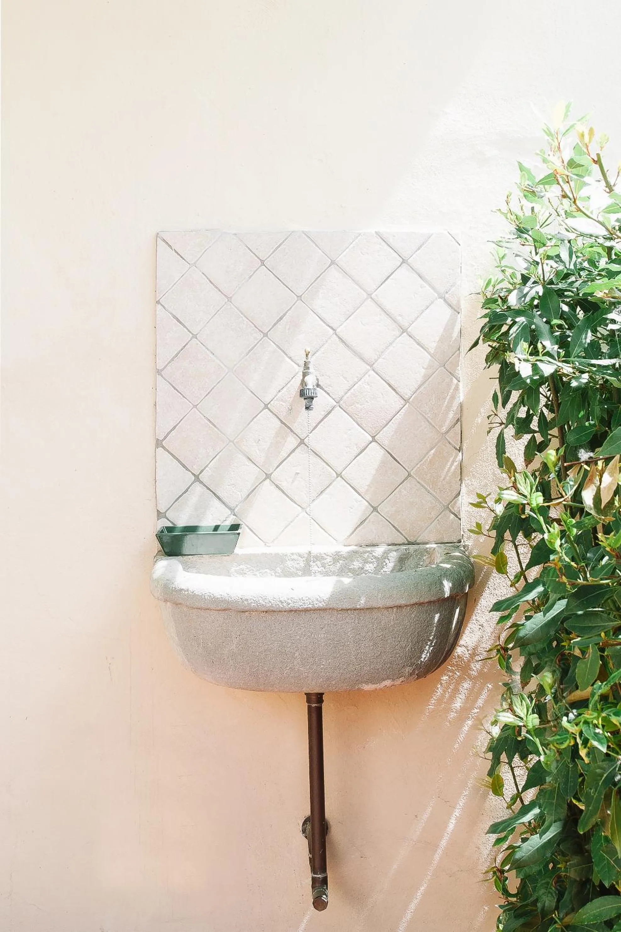 Decorative detail in Rovezzano B&B