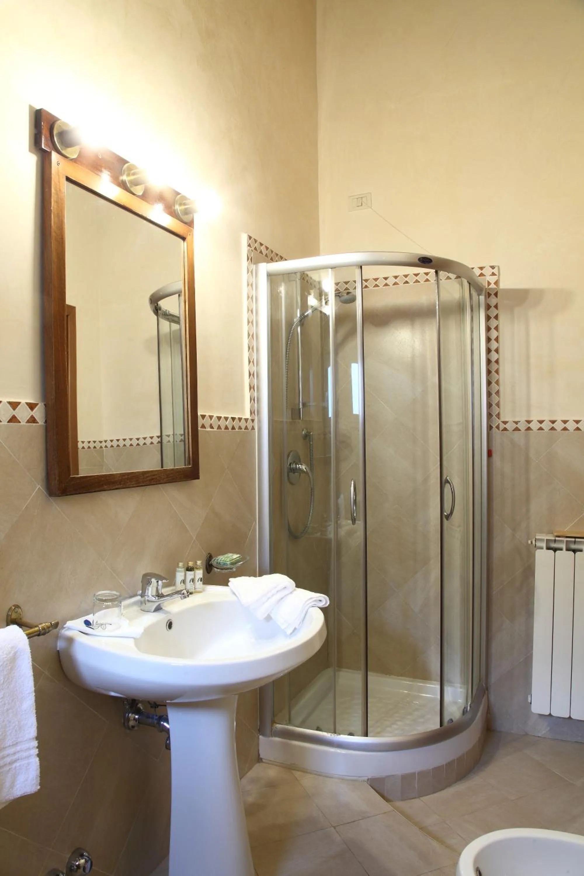 Shower in Rovezzano B&B