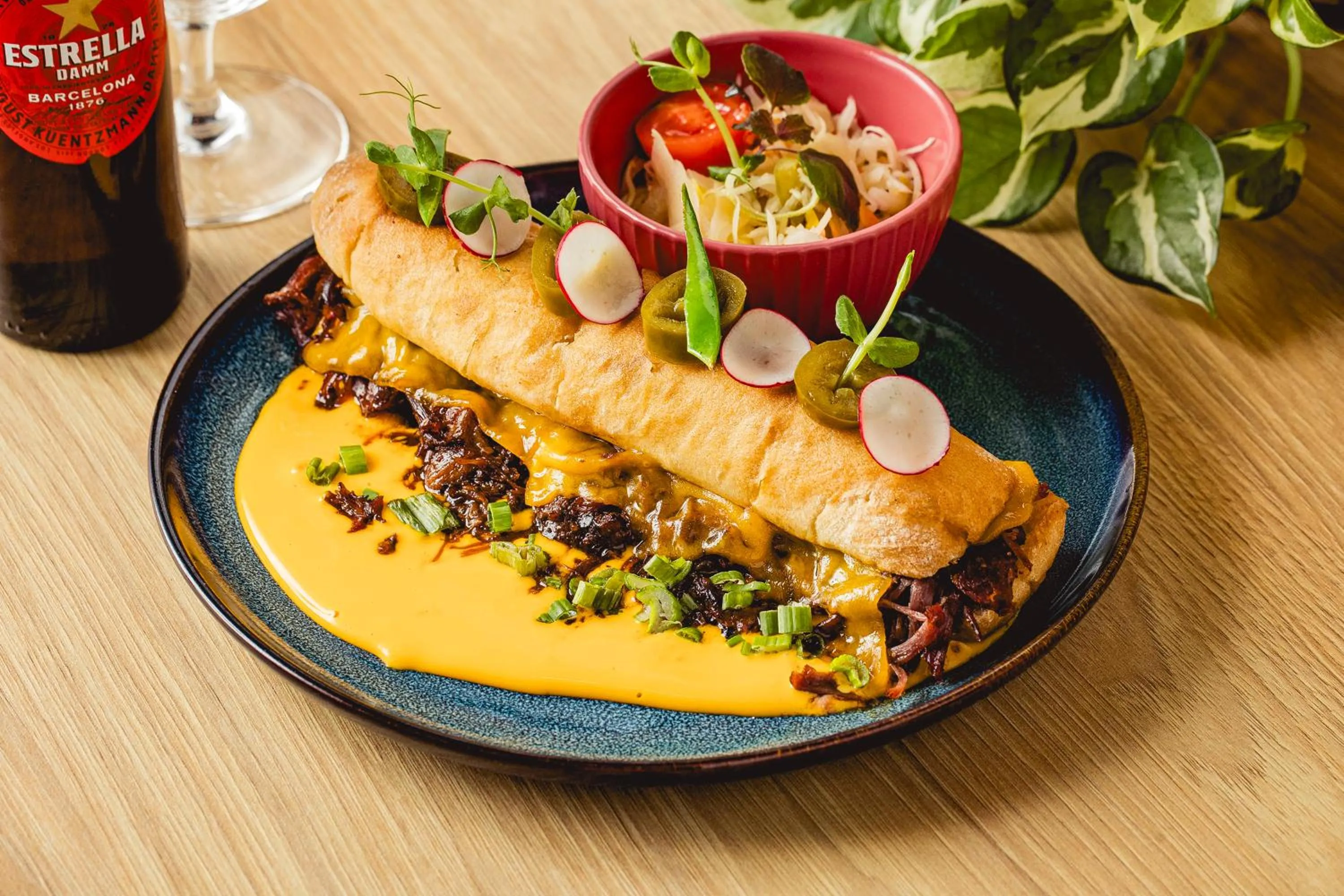 Food and drinks in Florin Apart Hotel