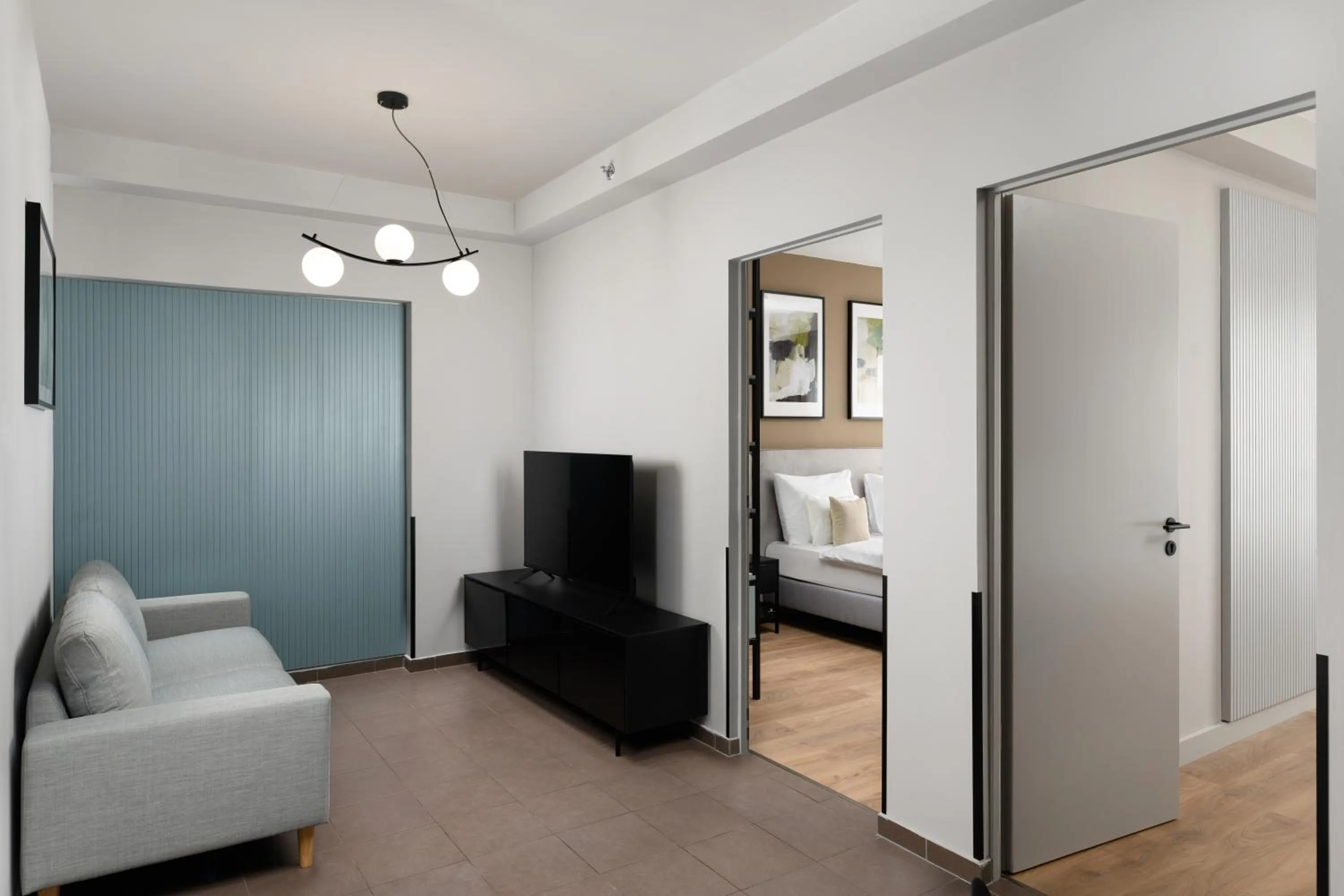 Bed in Florin Apart Hotel