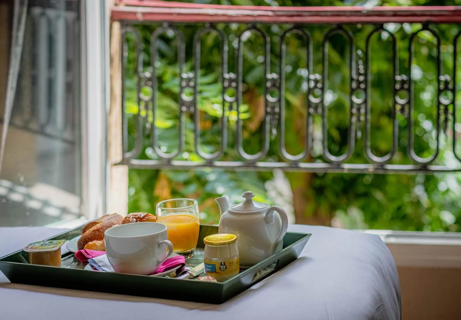 Breakfast in Hôtel de l'Avre