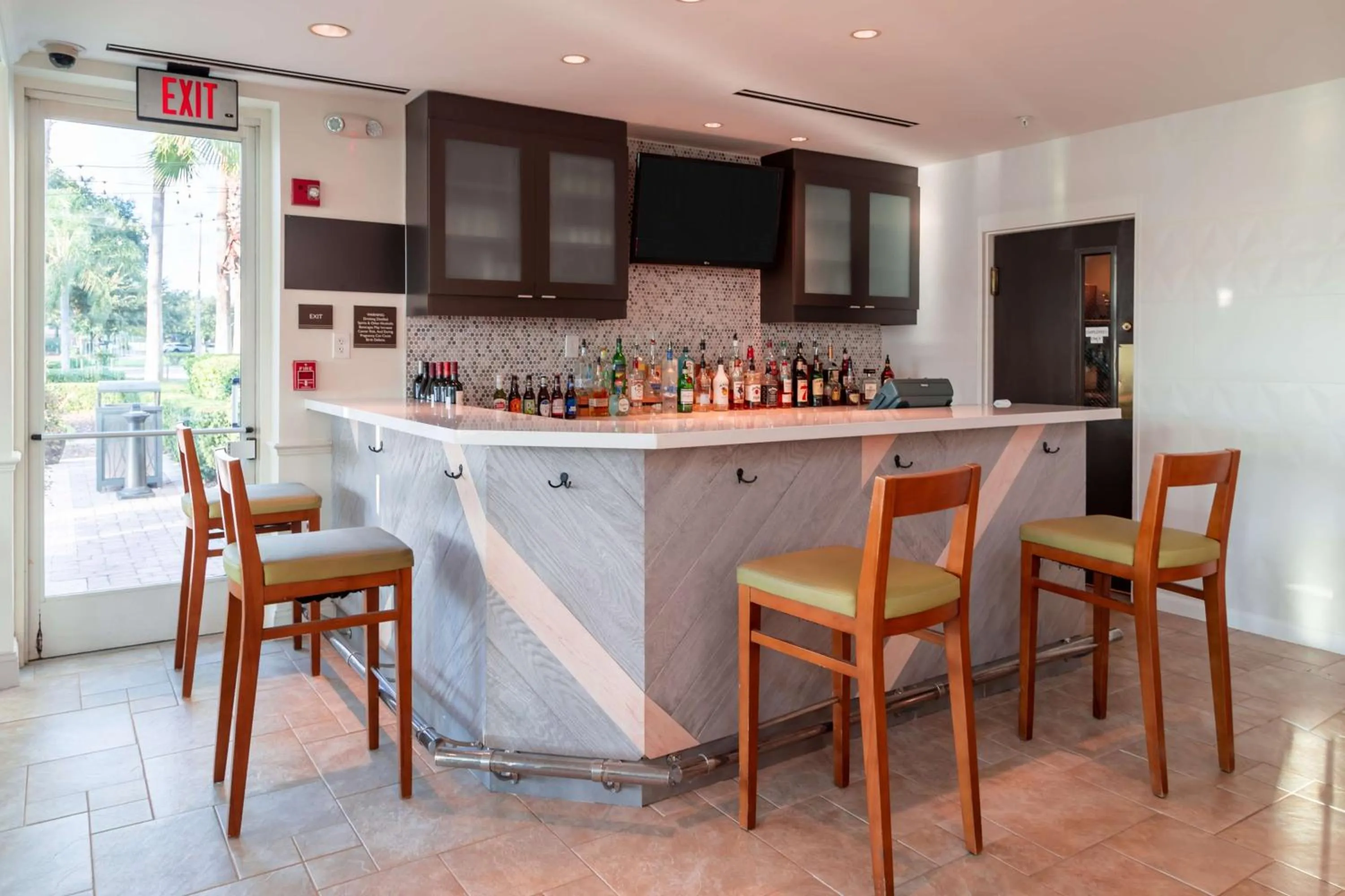 Restaurant/places to eat in Hilton Garden Inn Orlando East - UCF Area