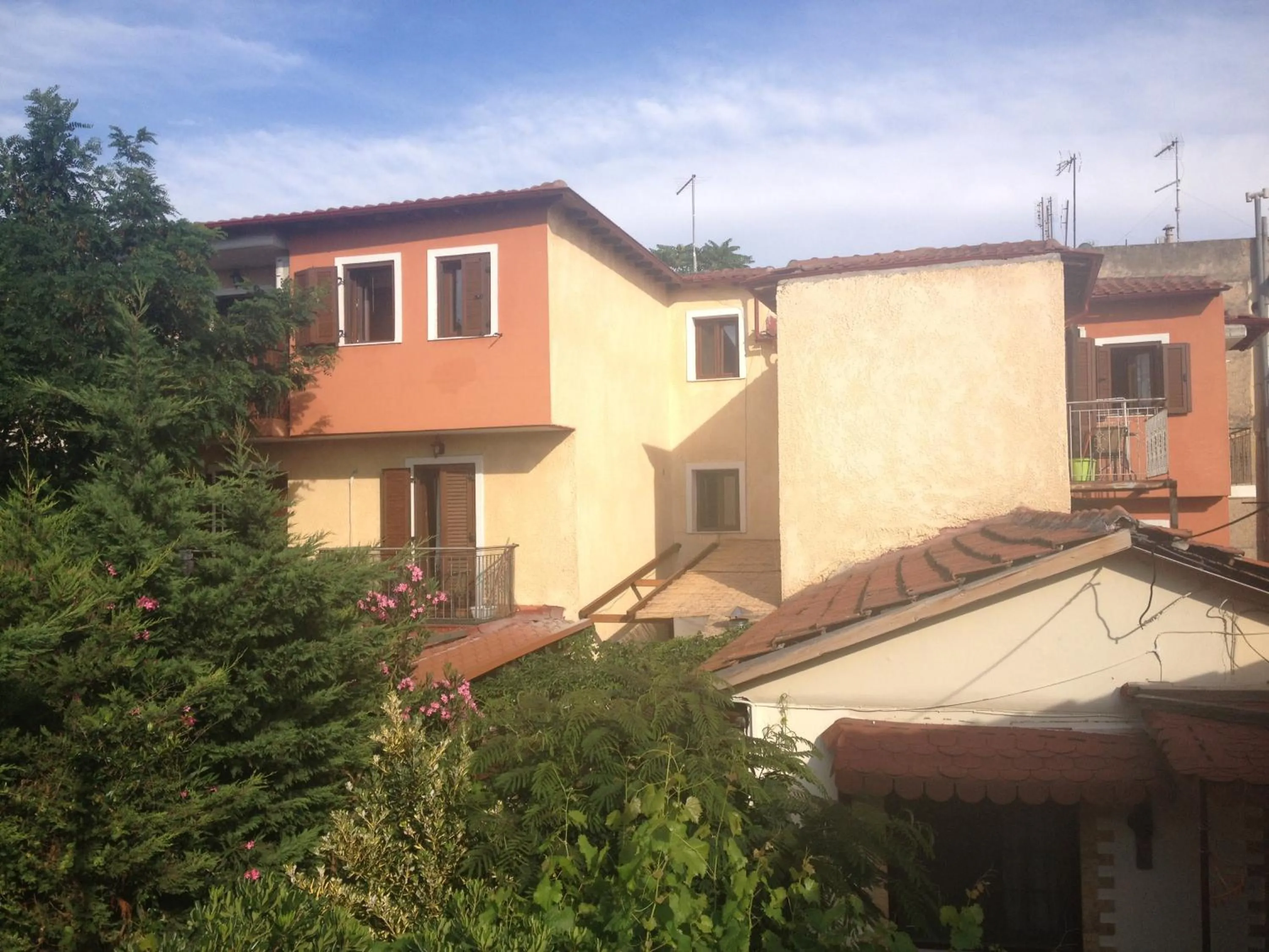 Property building in Studios Arabas