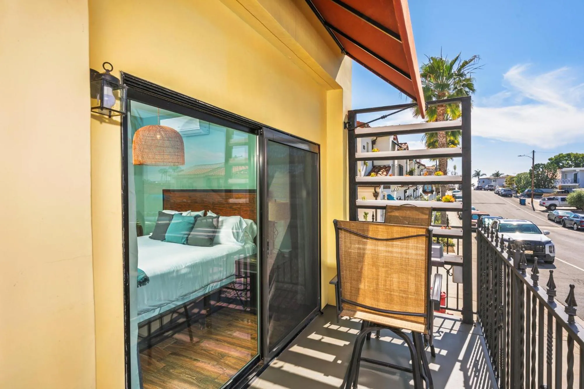 Balcony/Terrace, Bed in Nomads Hotel