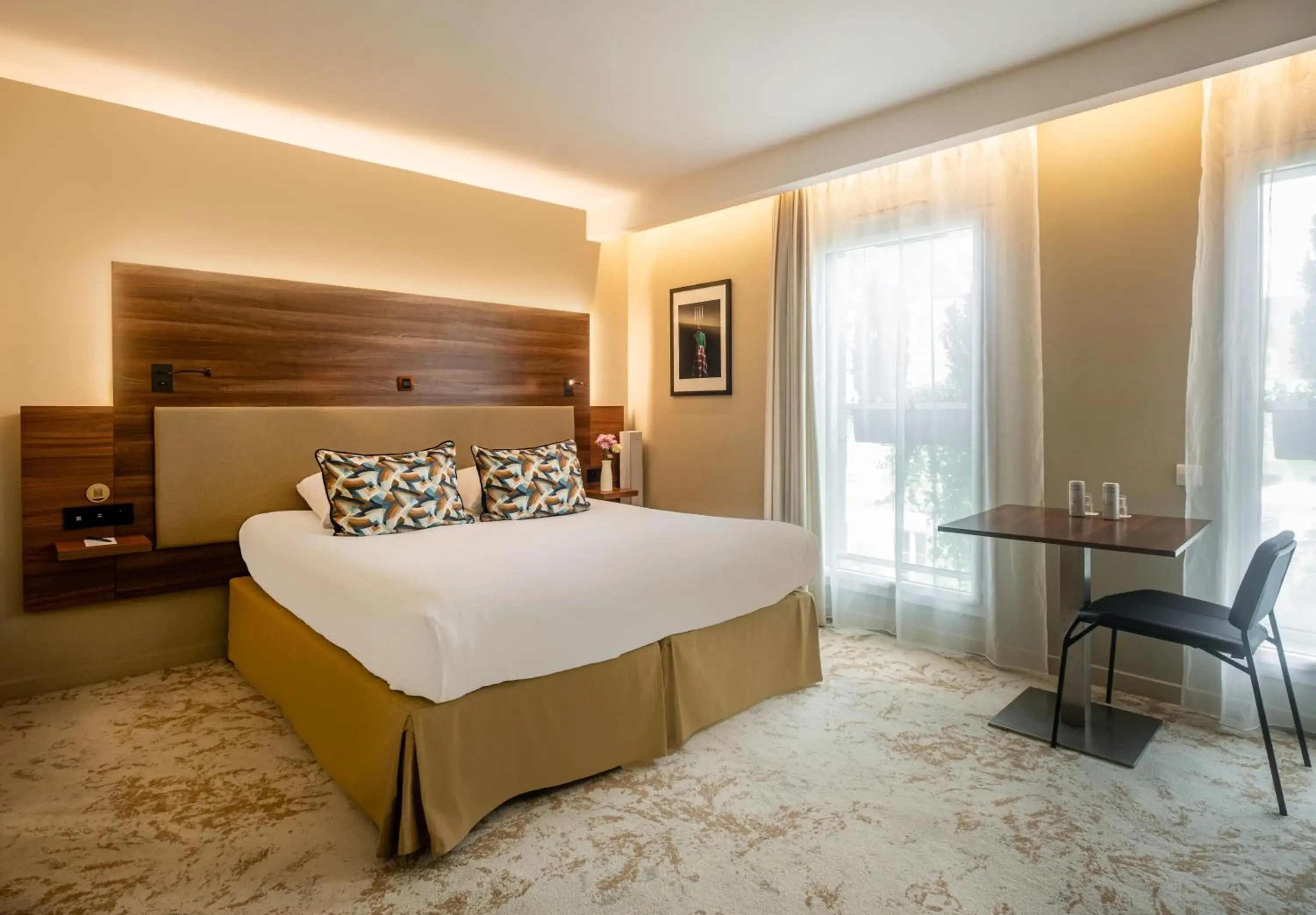 Double Room - Tourisme Residency in Château Belmont Tours by The Crest Collection Double Room - Tourisme Residency in Château Belmont Tours by The Crest Collection