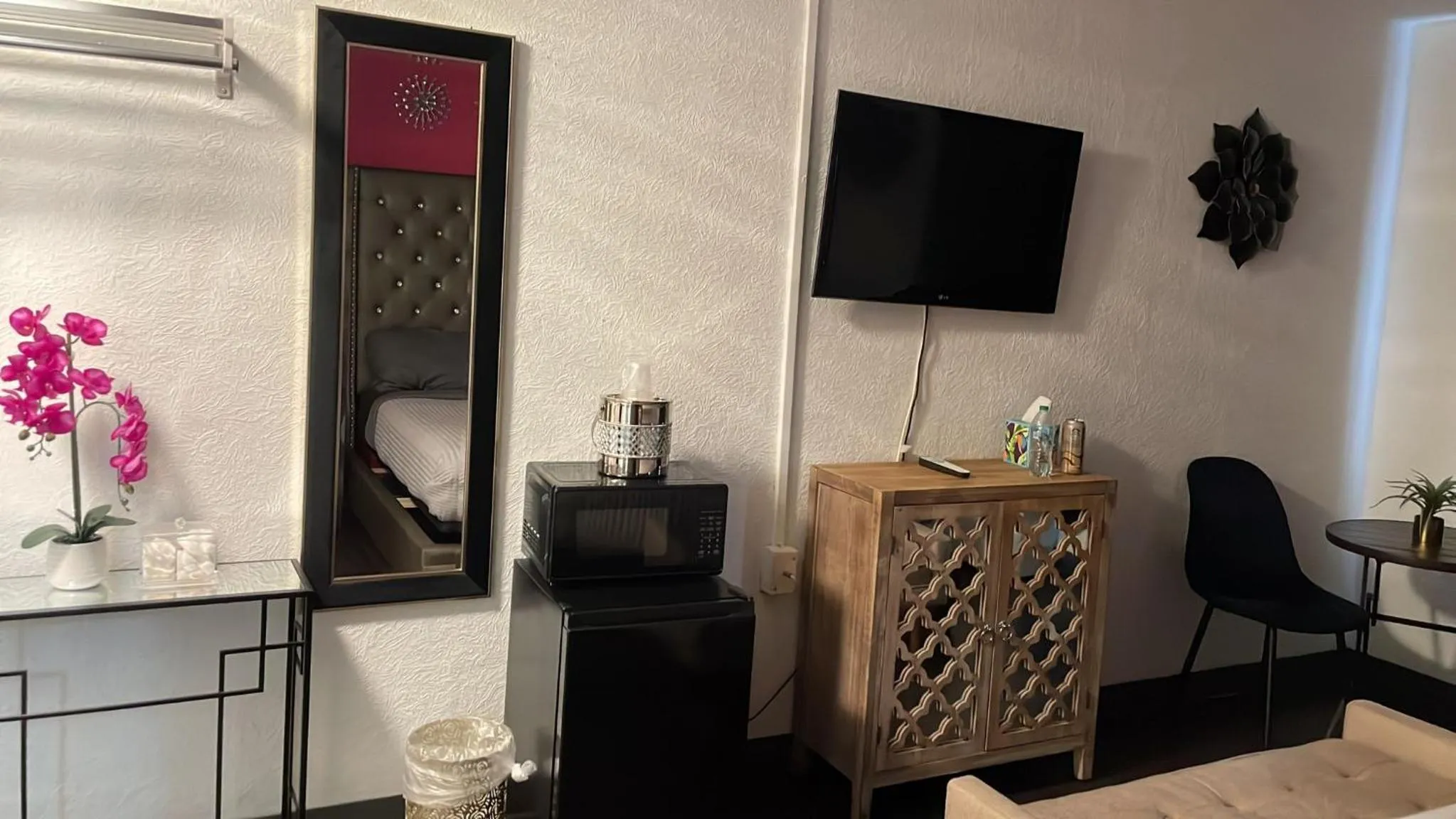 The Village Inn Hotel