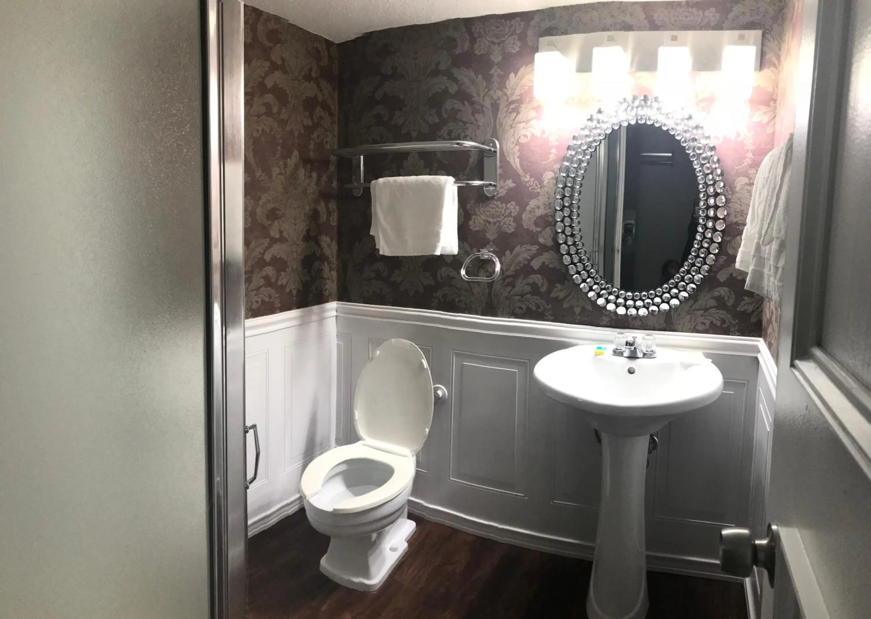 Bathroom in The Village Inn Hotel