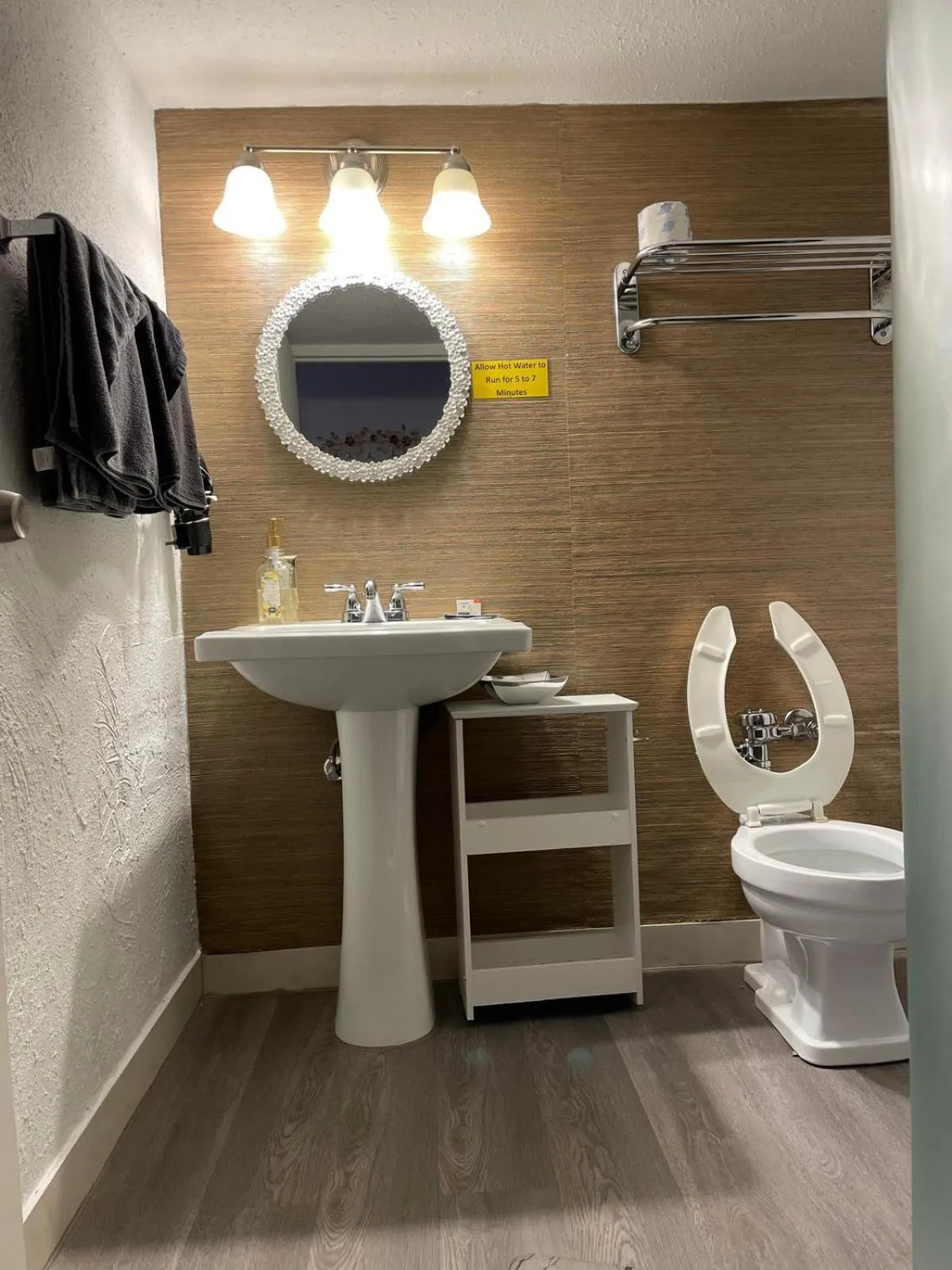 The Village Inn Hotel