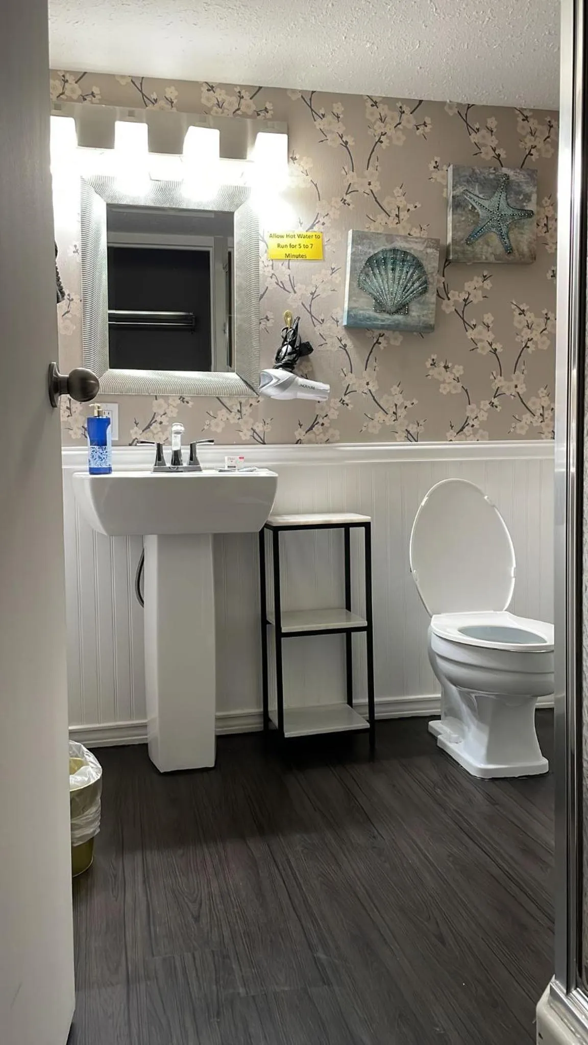 The Village Inn Hotel