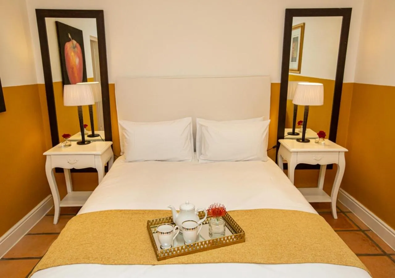 Bed in Hotel du Vin Franschhoek